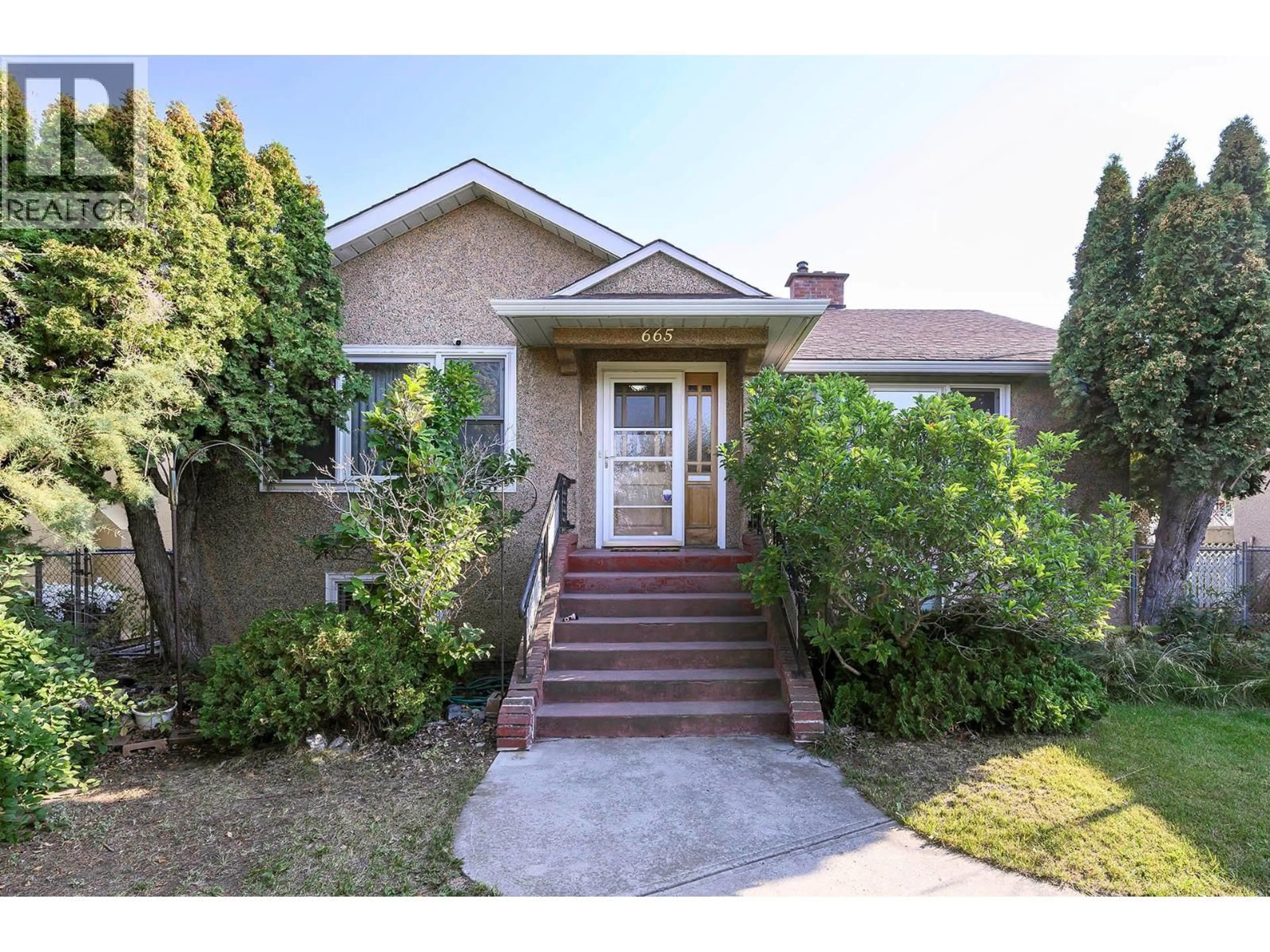 Home with brick exterior material, street for 665 COLUMBIA STREET, Kamloops British Columbia V2C2V2