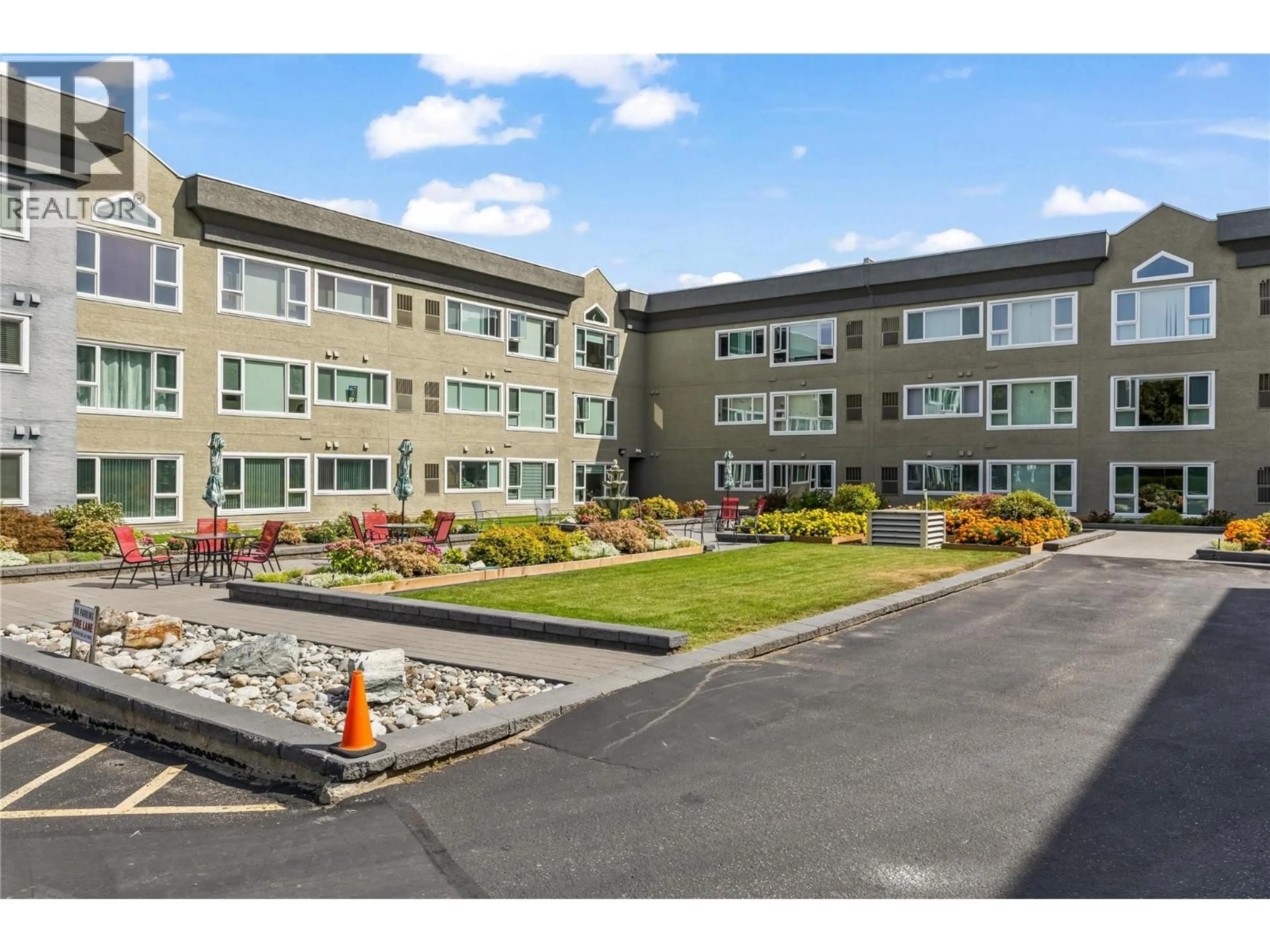 Unknown for 145 - 1045 SUTHERLAND AVENUE, Kelowna British Columbia V1Y5Y1