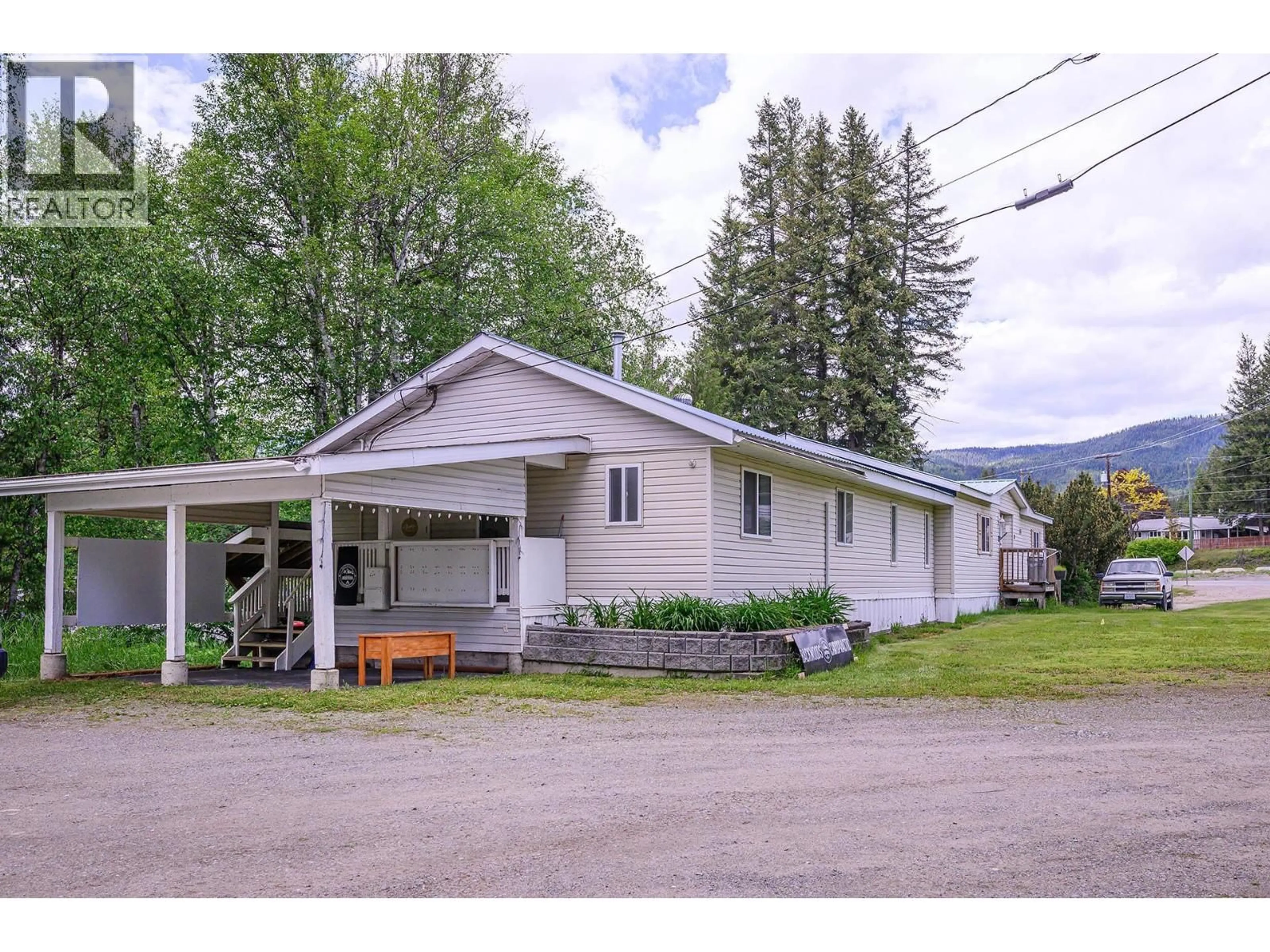 Unknown for 32 OLD N THOMPSON E HIGHWAY, Clearwater British Columbia V0E1N2