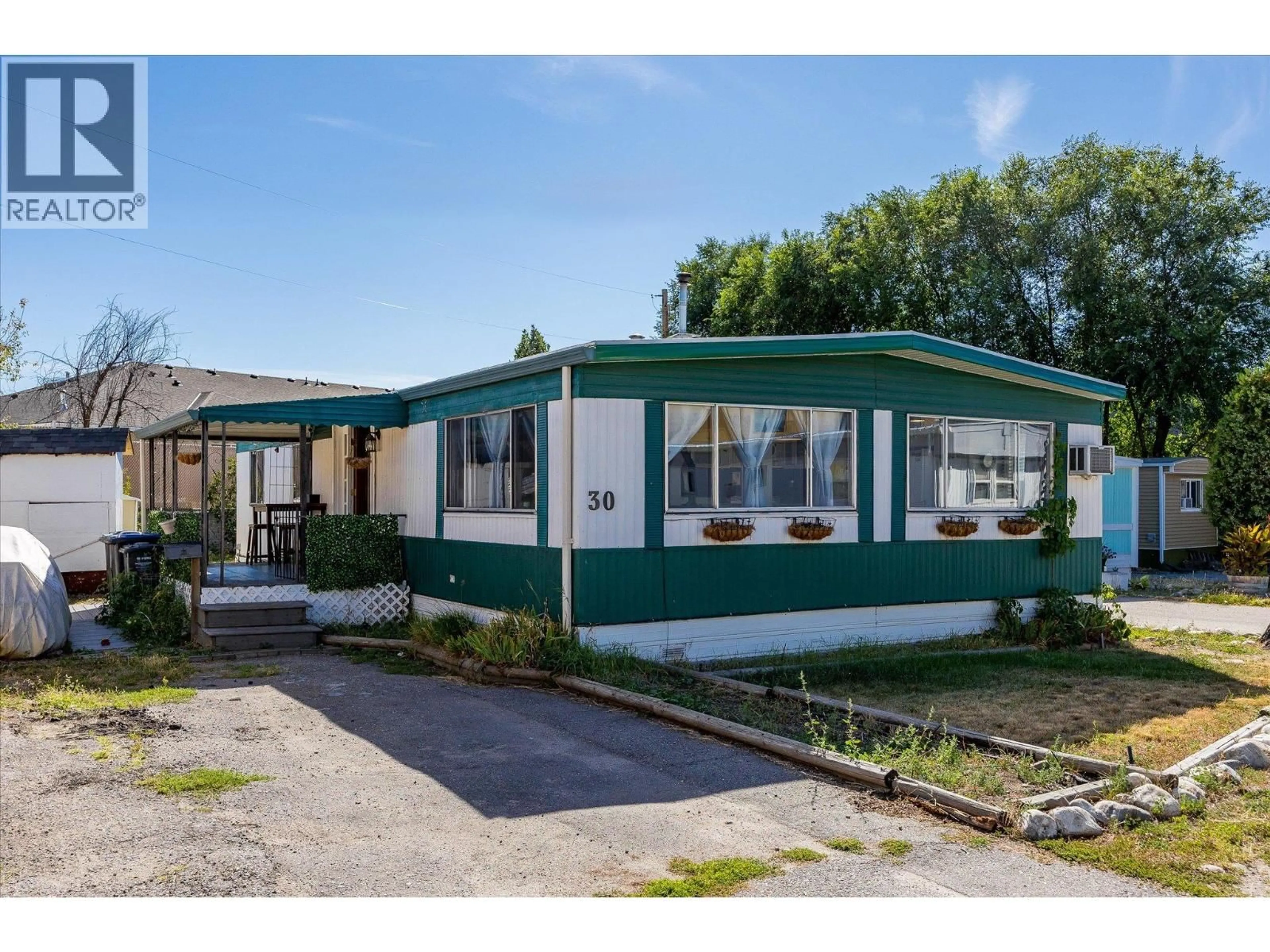 Home with vinyl exterior material, street for 30 - 1925 BARON ROAD, Kelowna British Columbia V1Y7P2