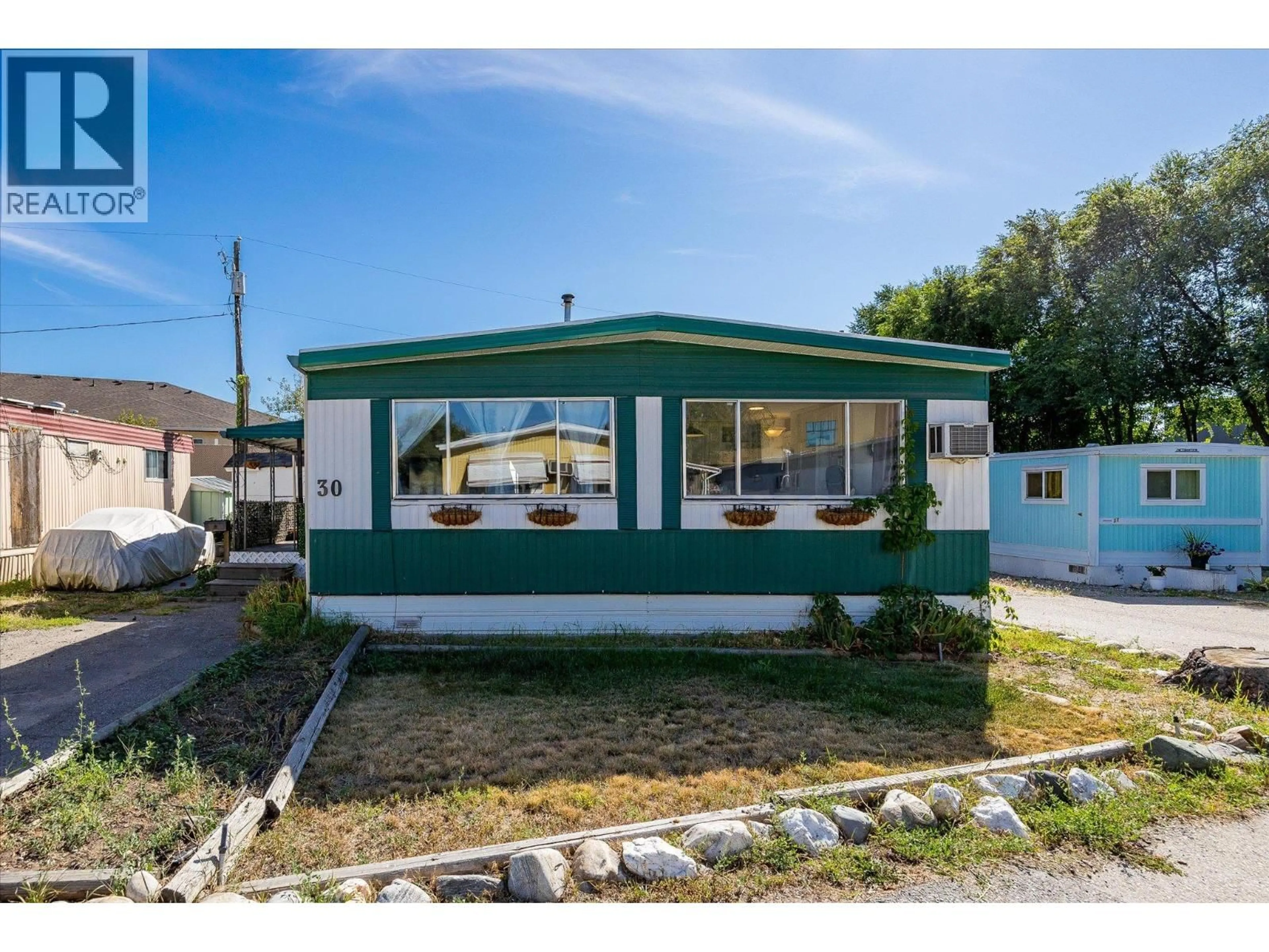 Home with vinyl exterior material, street for 30 - 1925 BARON ROAD, Kelowna British Columbia V1Y7P2