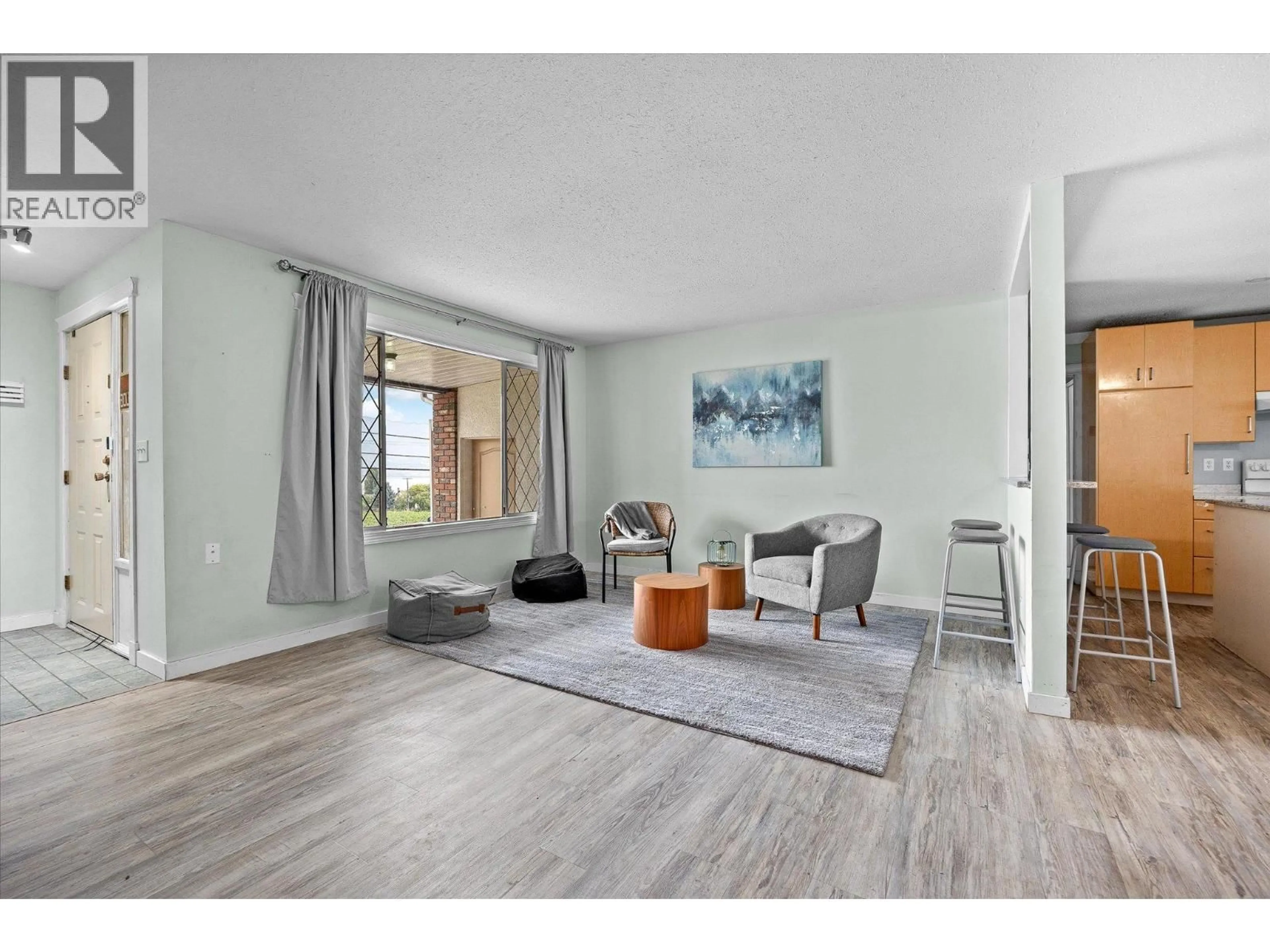 Living room with furniture, unknown for 3278 BOUCHERIE ROAD, West Kelowna British Columbia V1Z2H2