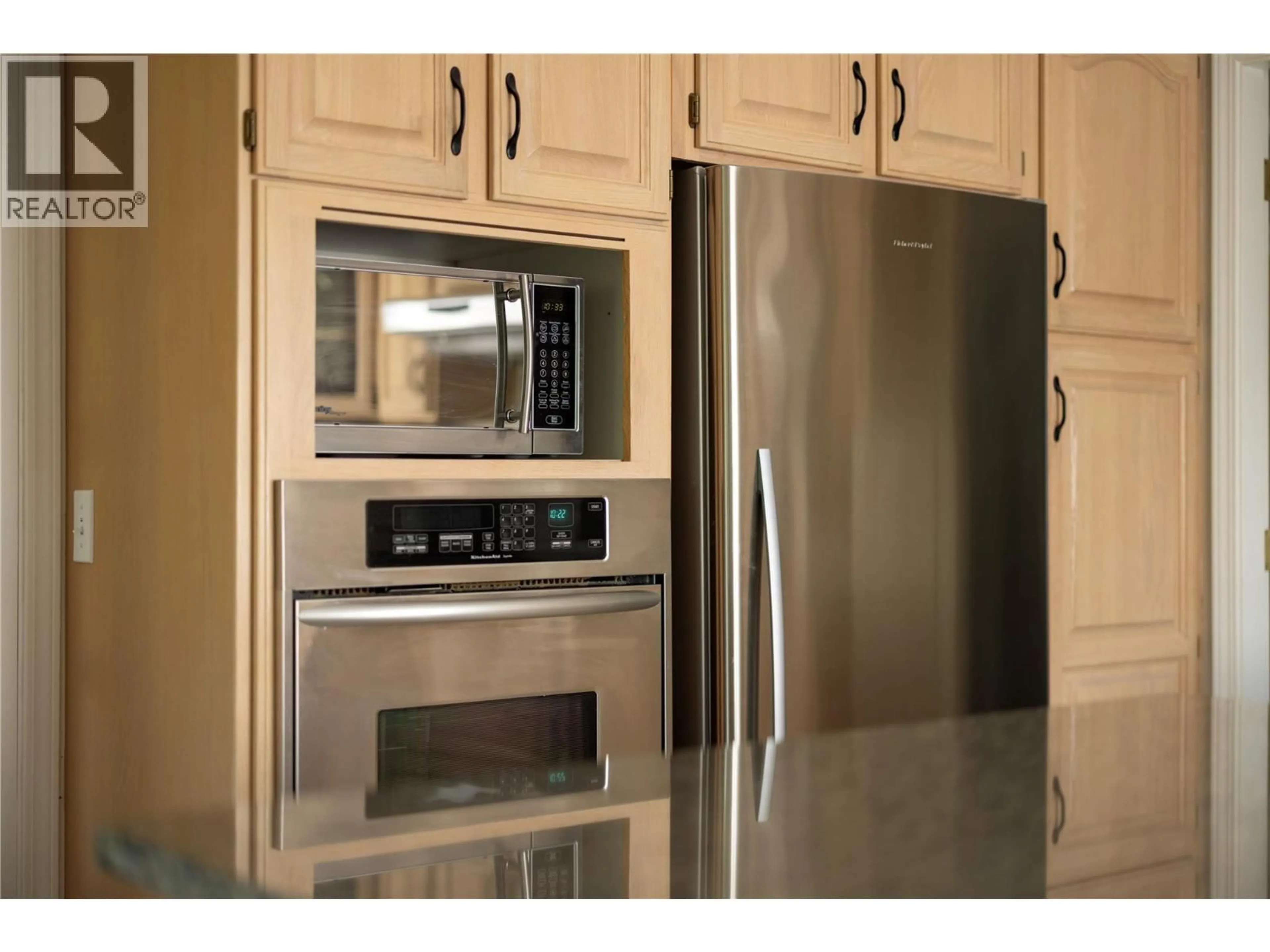Standard kitchen, unknown for 44 - 595 YATES ROAD, Kelowna British Columbia V1V1P8