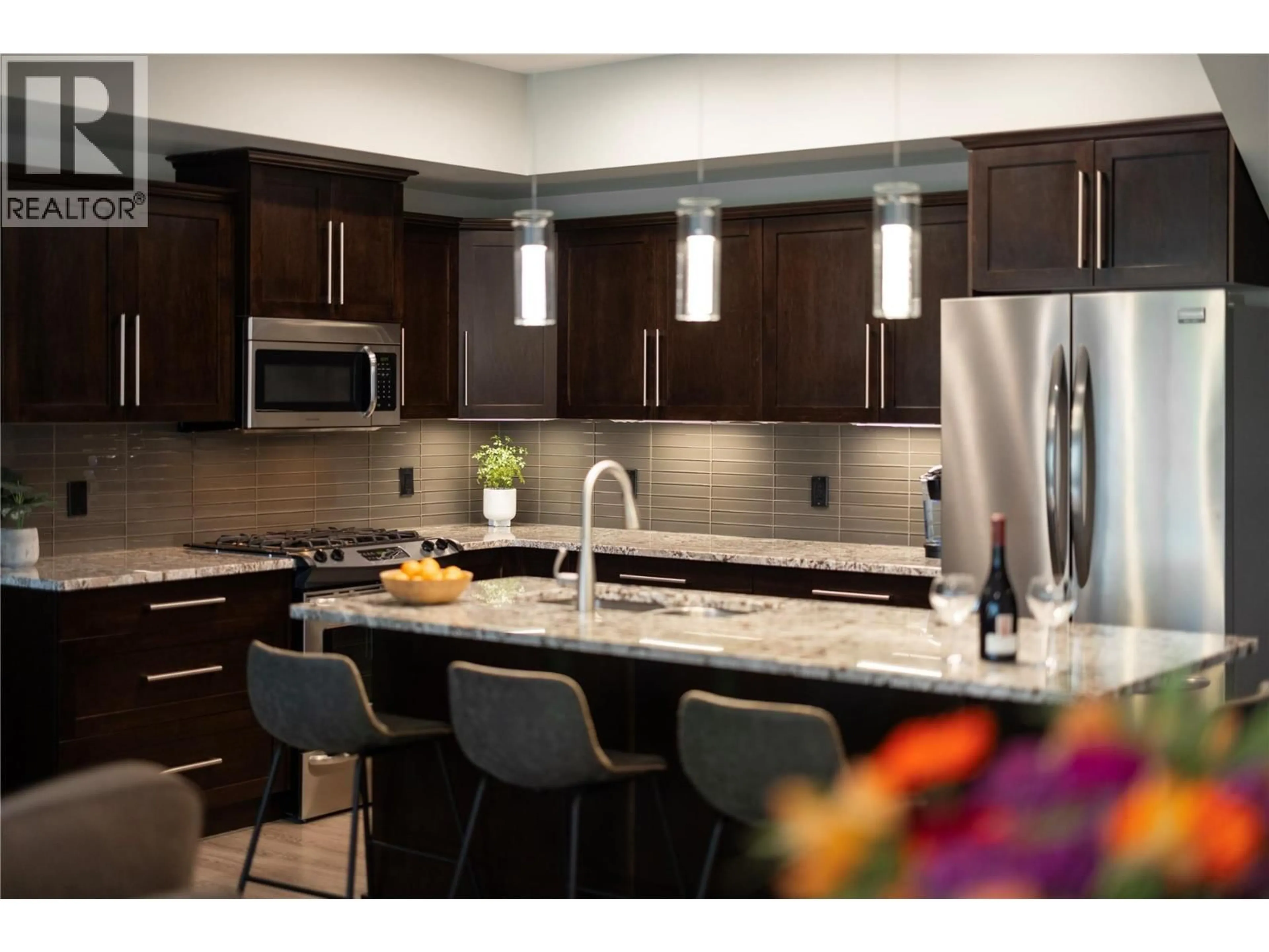 Contemporary kitchen, ceramic/tile floor for 16 - 1170 BRANT AVENUE, Kelowna British Columbia V1Y1N1