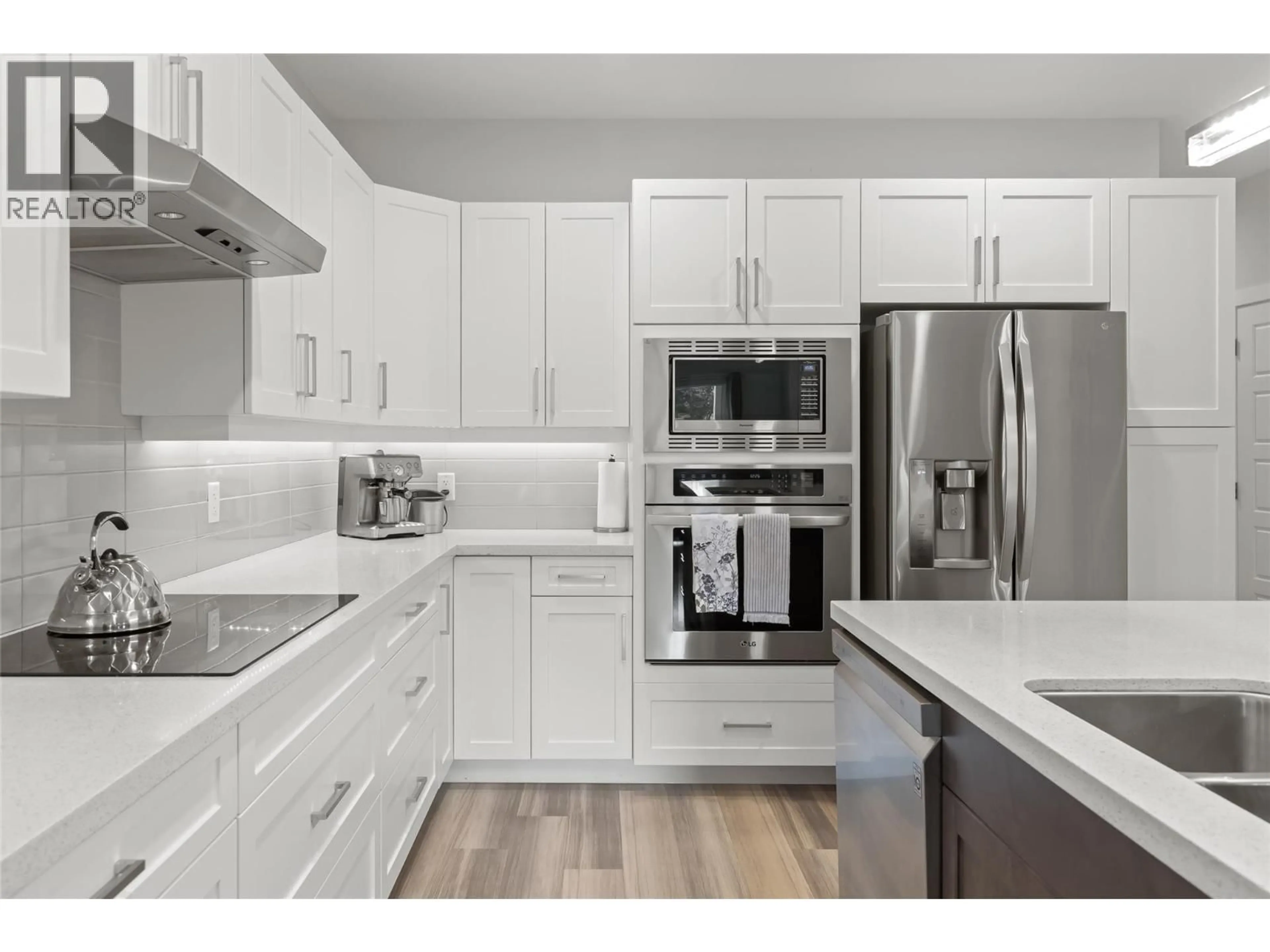 Unknown for 1064 LAWSON AVENUE, Kelowna British Columbia V1Y6T4