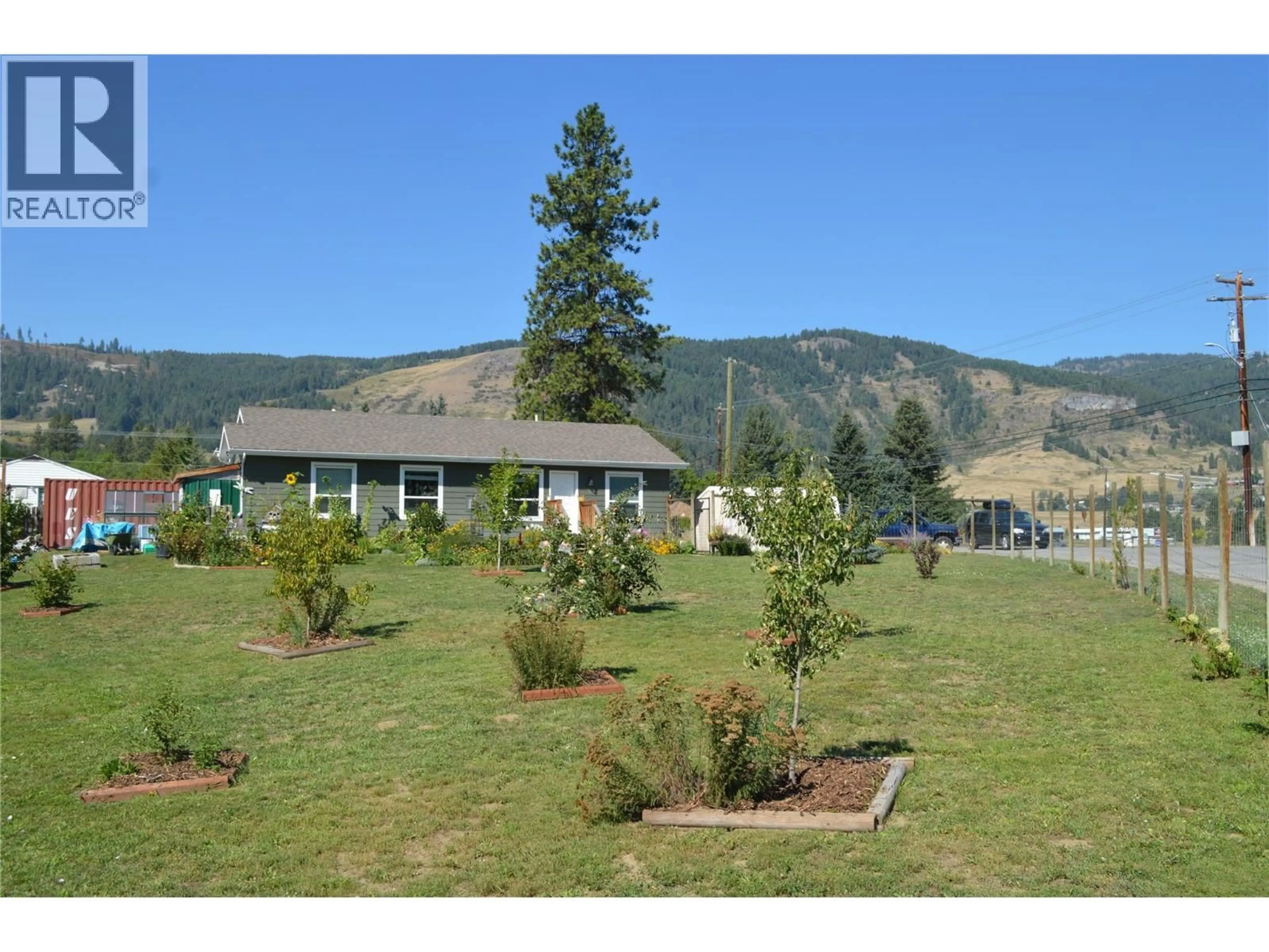 Patio, mountain view for 8187 DONALDSON DRIVE, Grand Forks British Columbia V0H1H2