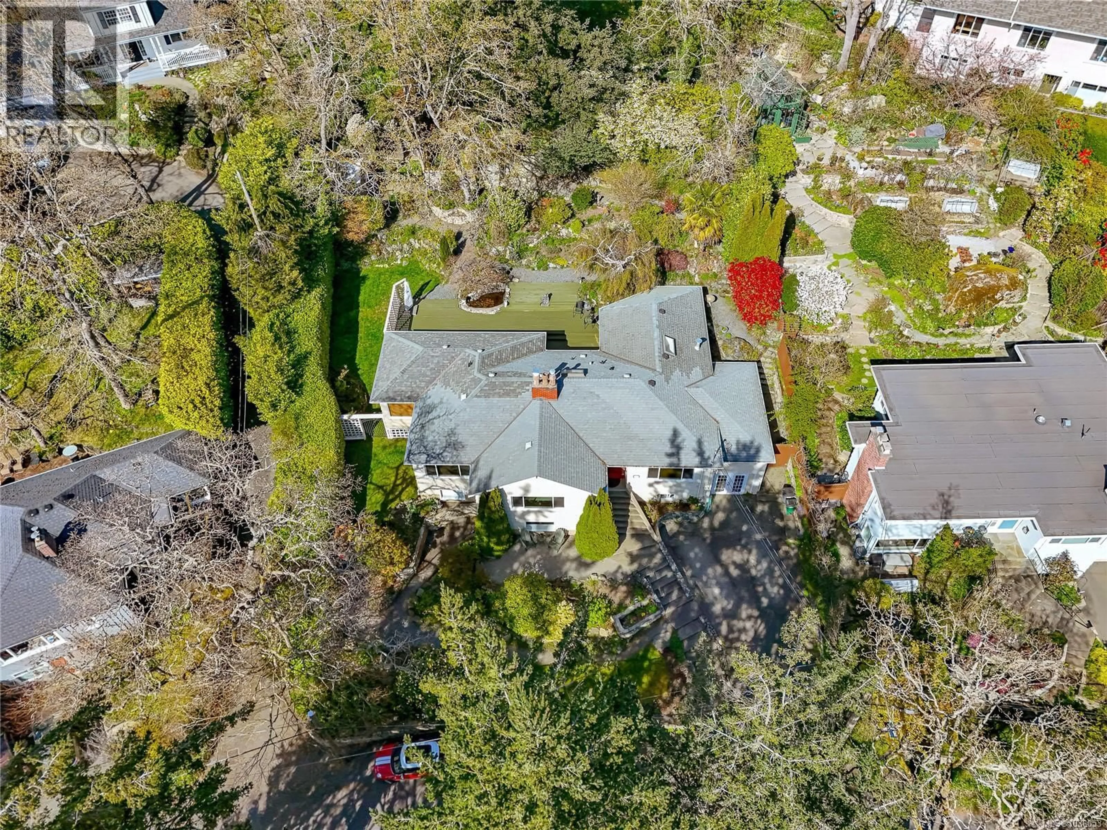 A pic from outside/outdoor area/front of a property/back of a property/a pic from drone, street for 1184 CLOVELLY TERRACE, Saanich British Columbia V8P1V6