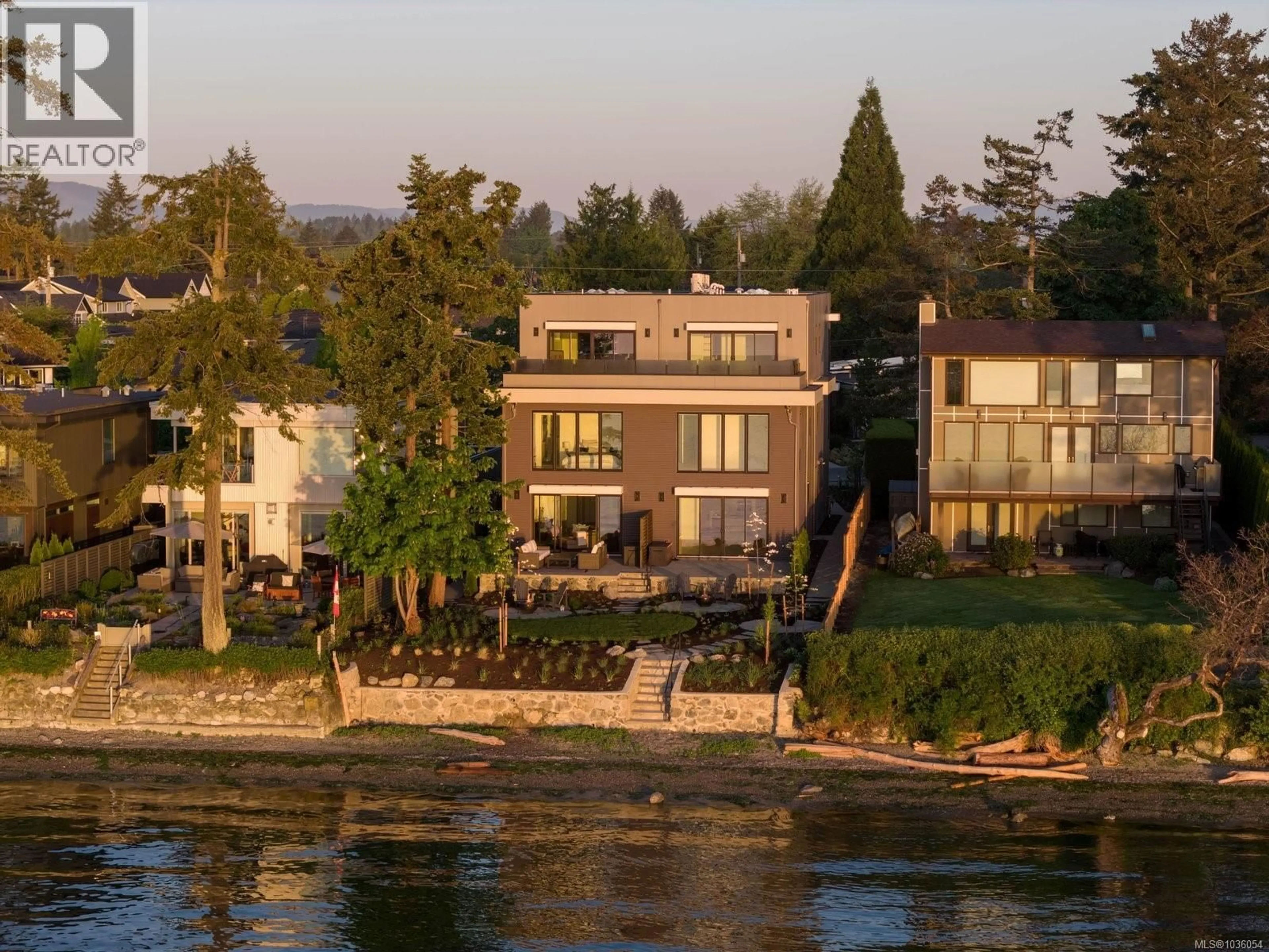 Unknown for 101 - 10393 ALLBAY ROAD, Sidney British Columbia V8L2N8