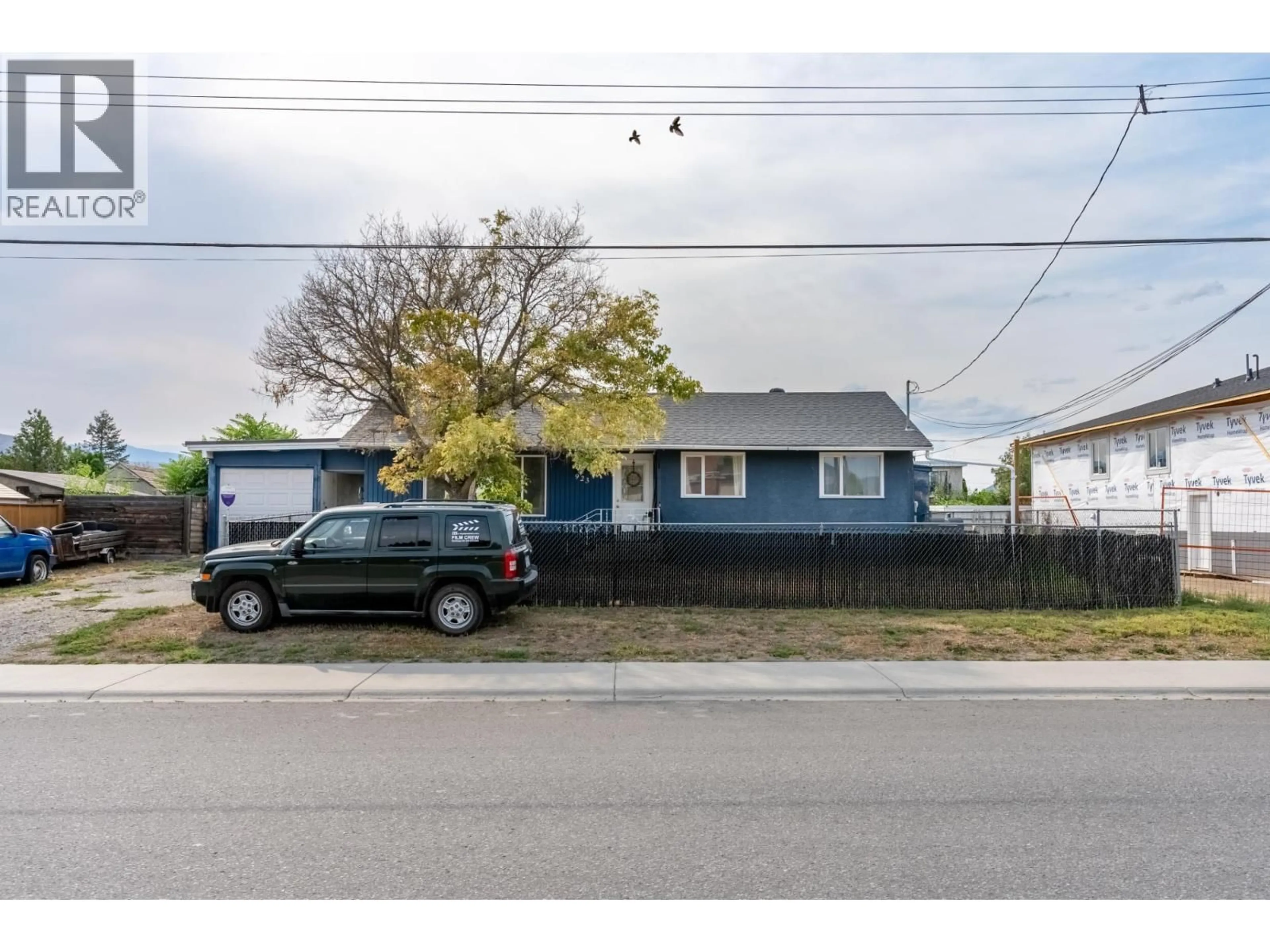 Unknown for 923 12TH STREET, Kamloops British Columbia V2B3C3