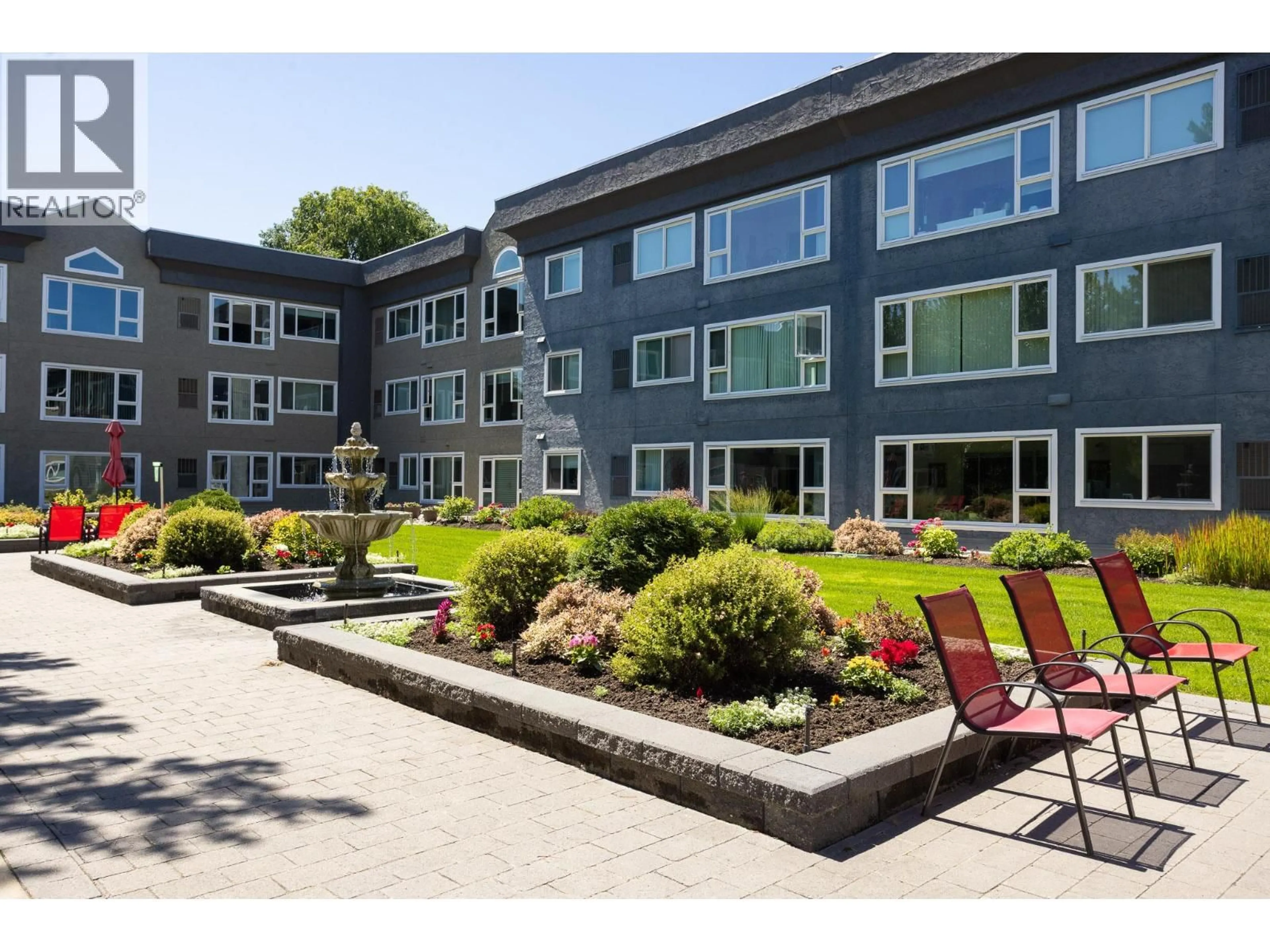 Patio, building for 315A - 1045 SUTHERLAND AVENUE, Kelowna British Columbia V1Y5Y1