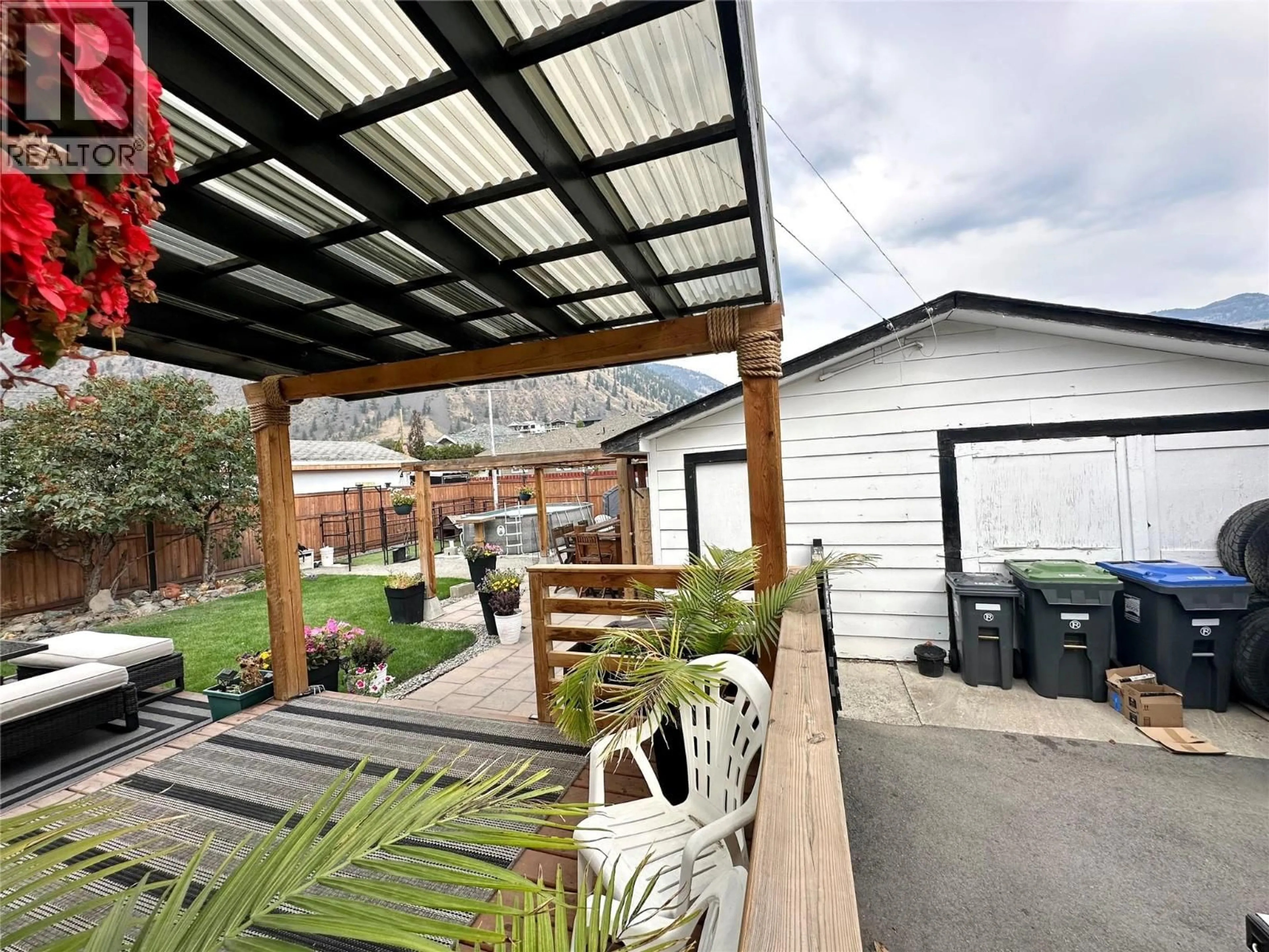 Patio, street for 310 6TH AVENUE, Keremeos British Columbia V0X1N3