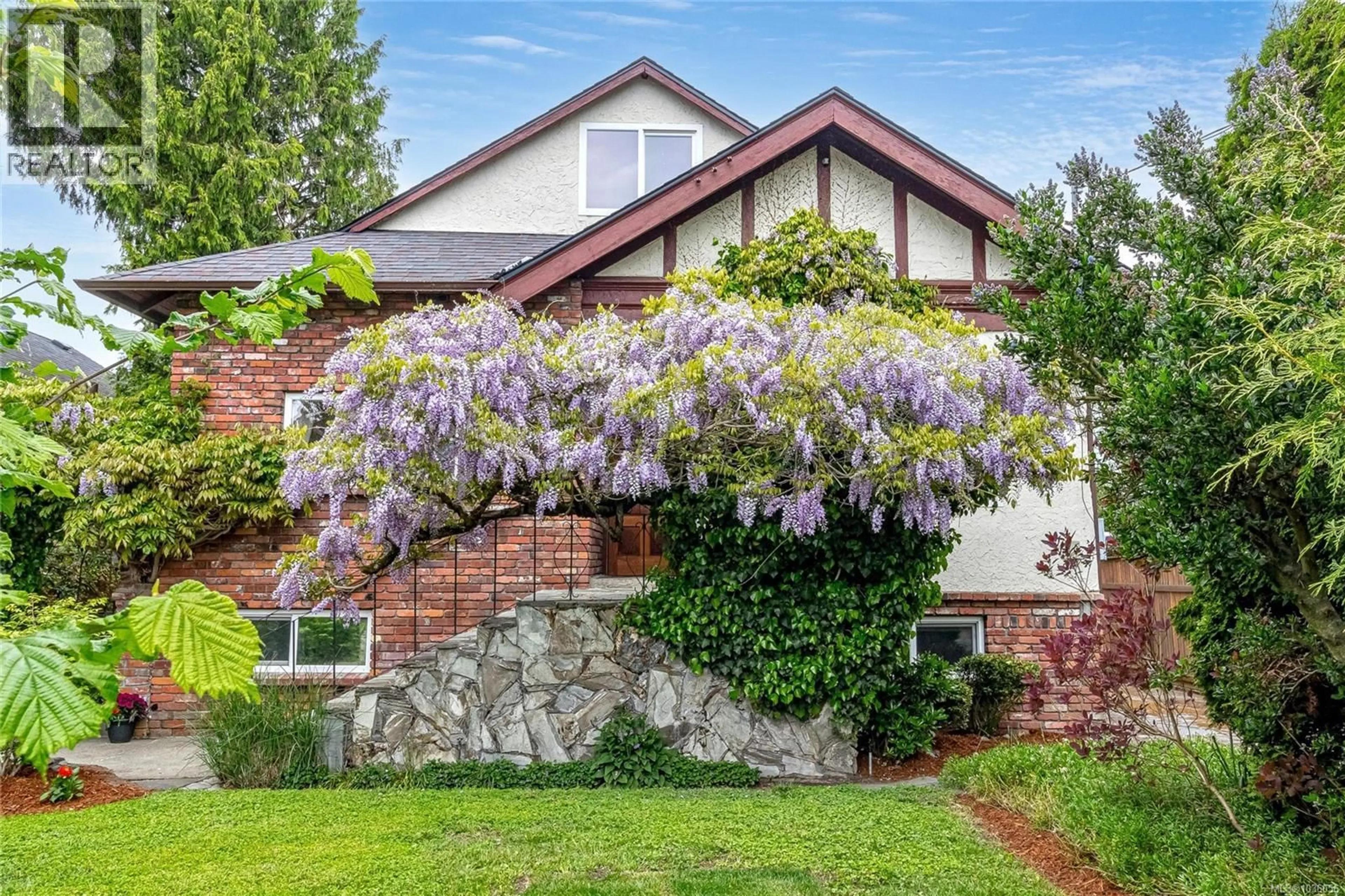 Home with brick exterior material, street for 1730 HAULTAIN STREET, Victoria British Columbia V8R2L2