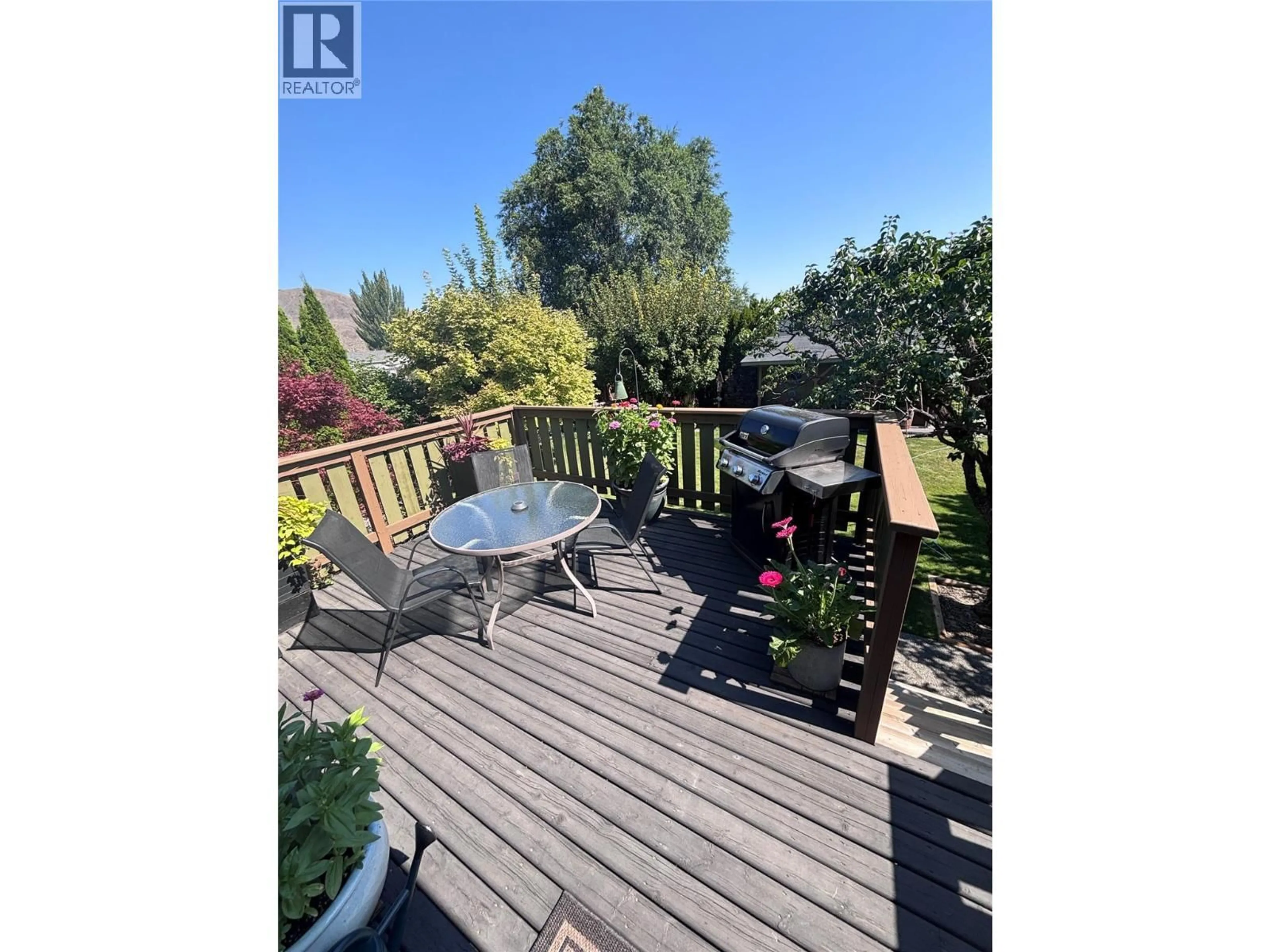 A pic from outside/outdoor area/front of a property/back of a property/a pic from drone, water/lake/river/ocean view for 909 STARDUST STREET, Kamloops British Columbia V2B4C6