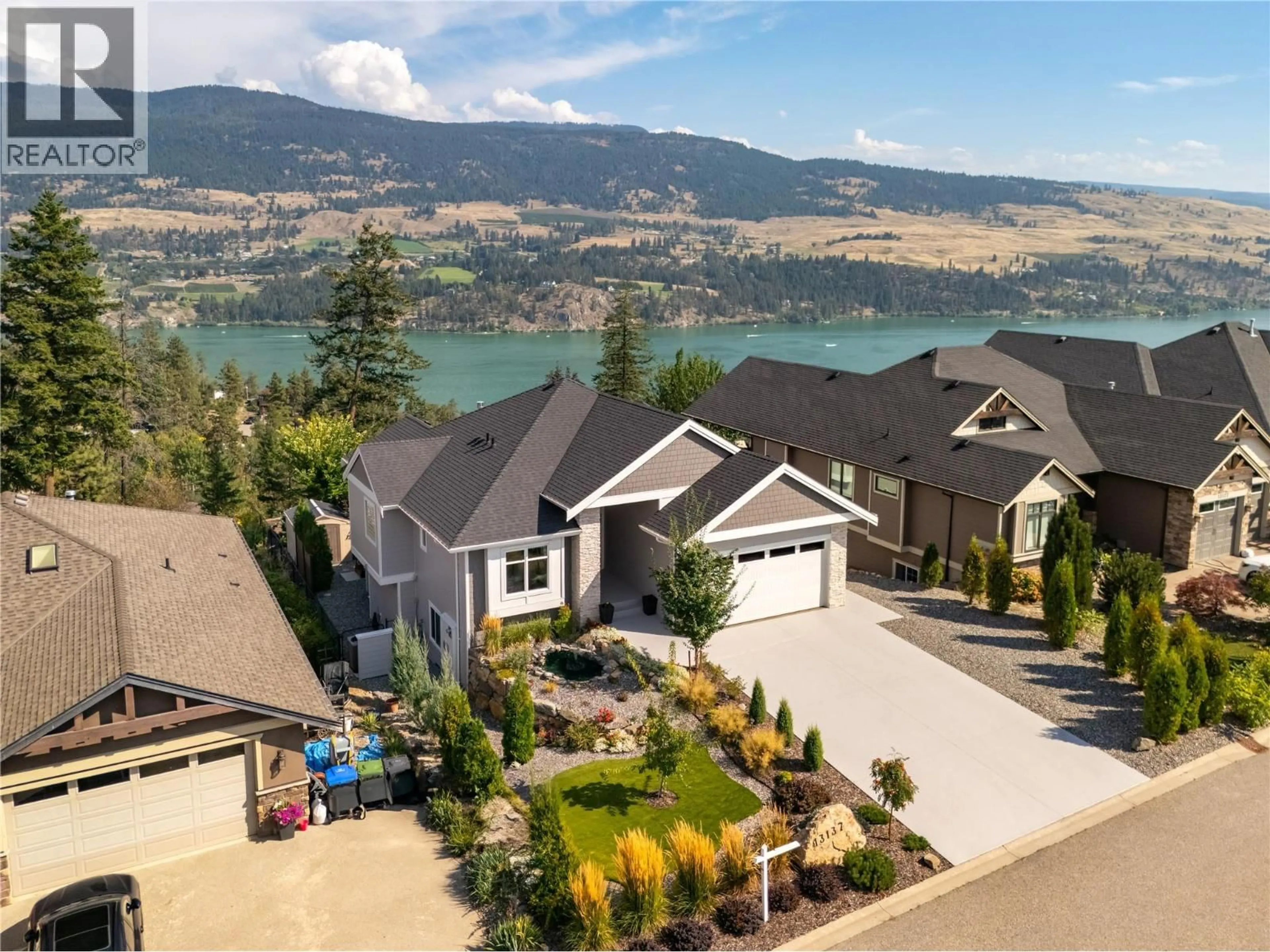A pic from outside/outdoor area/front of a property/back of a property/a pic from drone, water/lake/river/ocean view for 13137 CLIFFSTONE COURT, Lake Country British Columbia V4V2R1