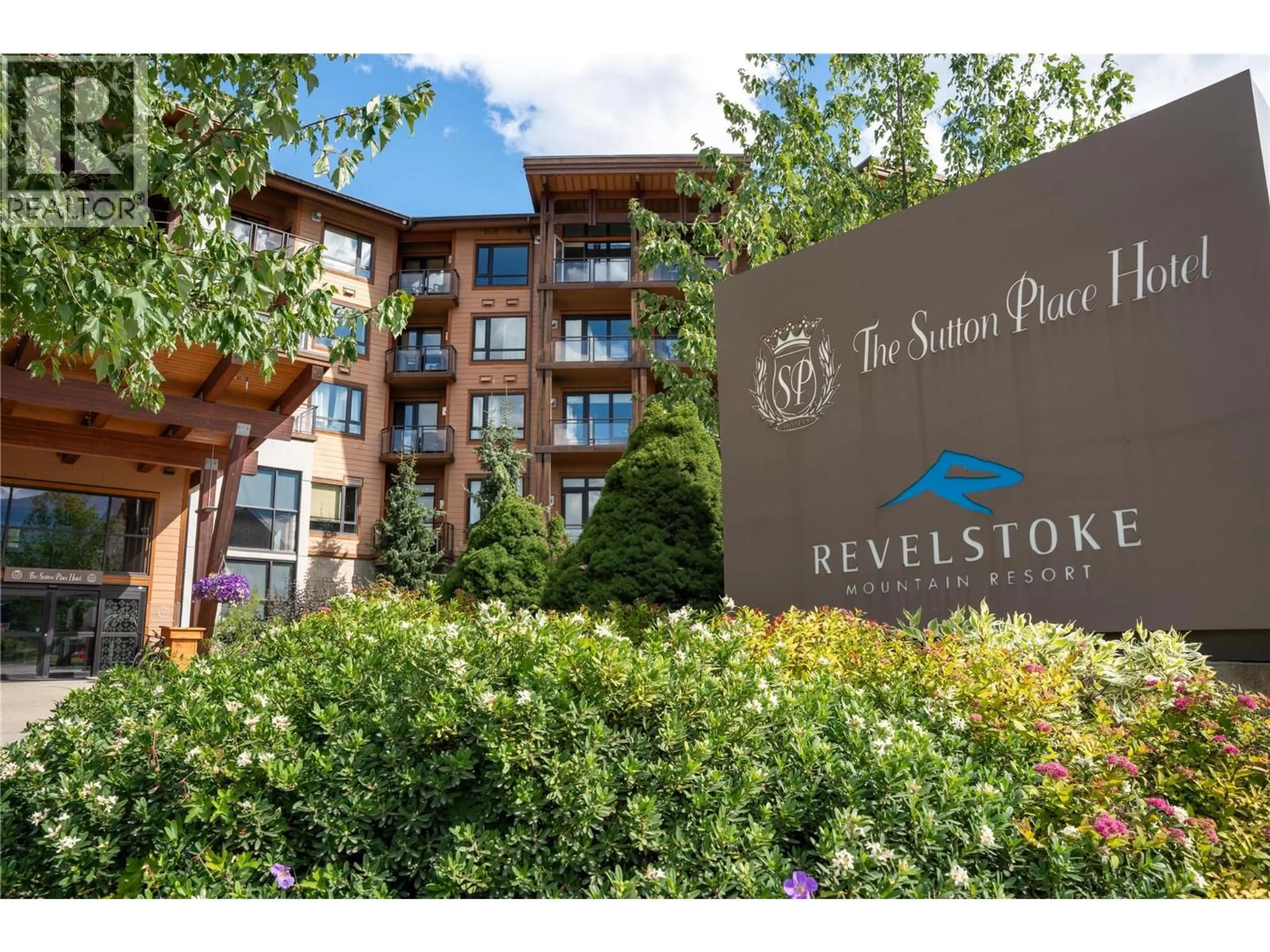 Indoor foyer for 1504 - 2950 CAMOZZI ROAD, Revelstoke British Columbia V0E2S1