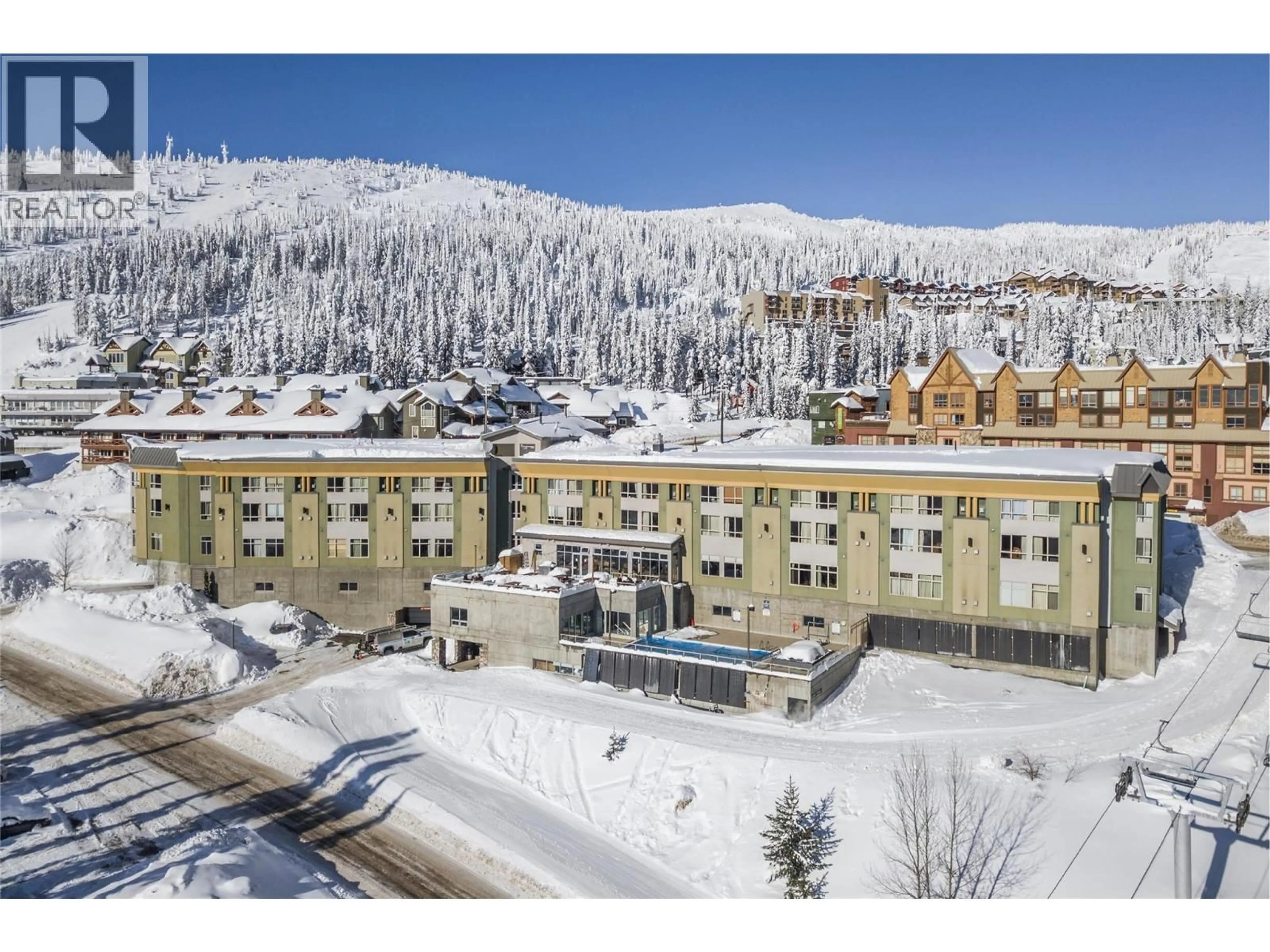 A pic from outside/outdoor area/front of a property/back of a property/a pic from drone, mountain view for 209 - 5340 BIG WHITE ROAD, Big White British Columbia V1P1P3