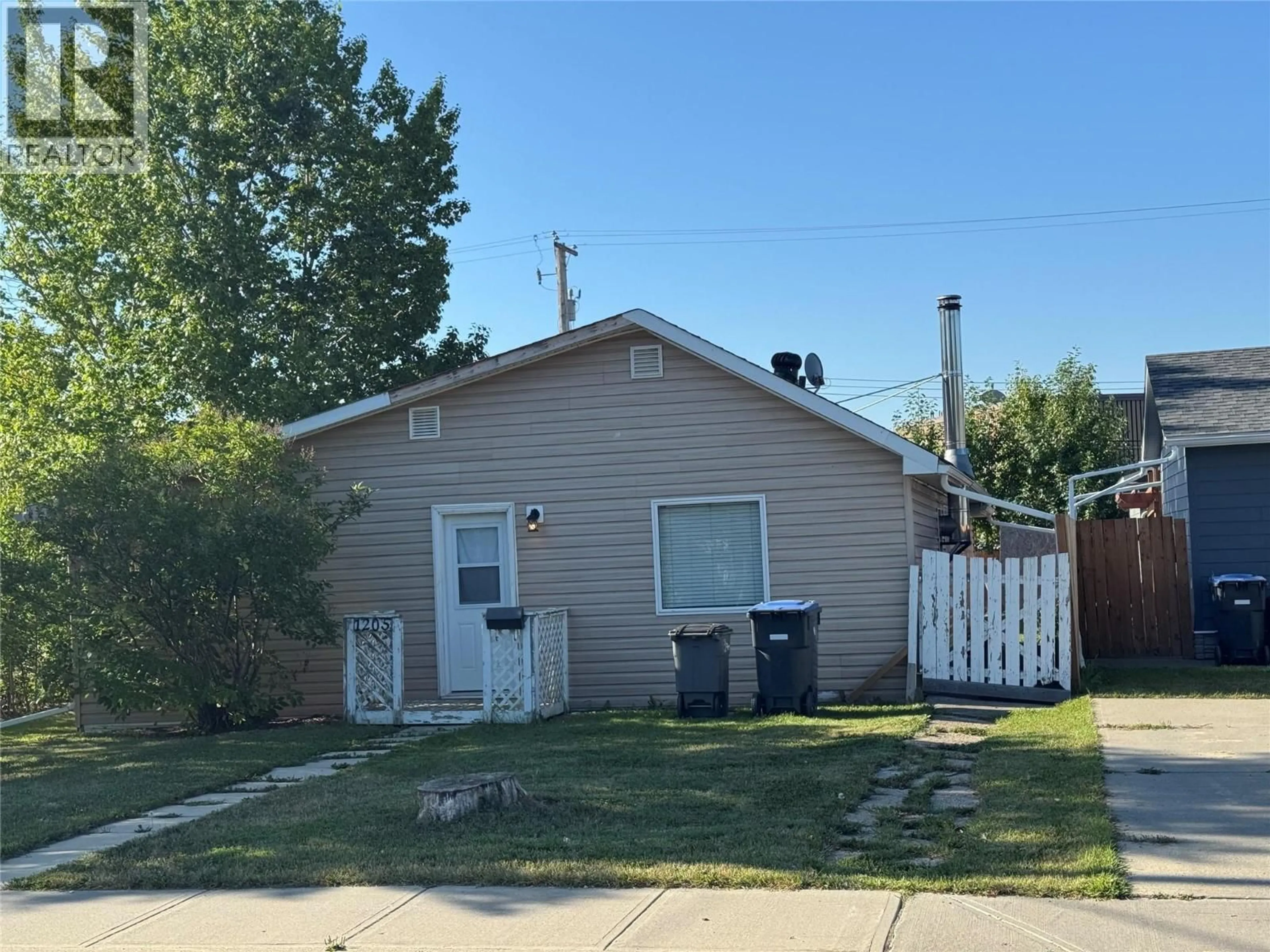 Unknown for 1205 105 AVENUE, Dawson Creek British Columbia V1G2L8