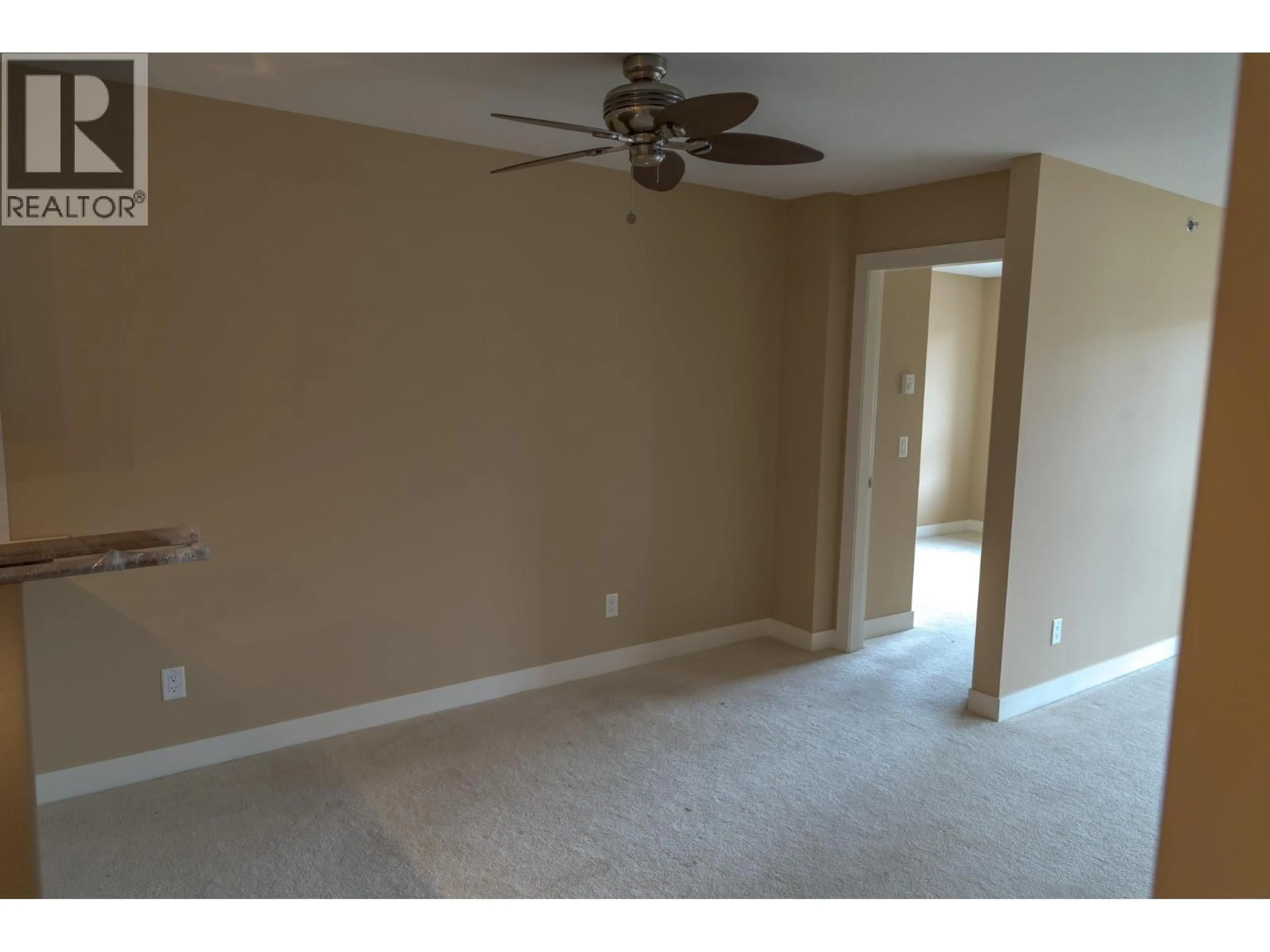 A pic of a room for 438 - 1099 SUNSET DRIVE, Kelowna British Columbia V1Y9Z2