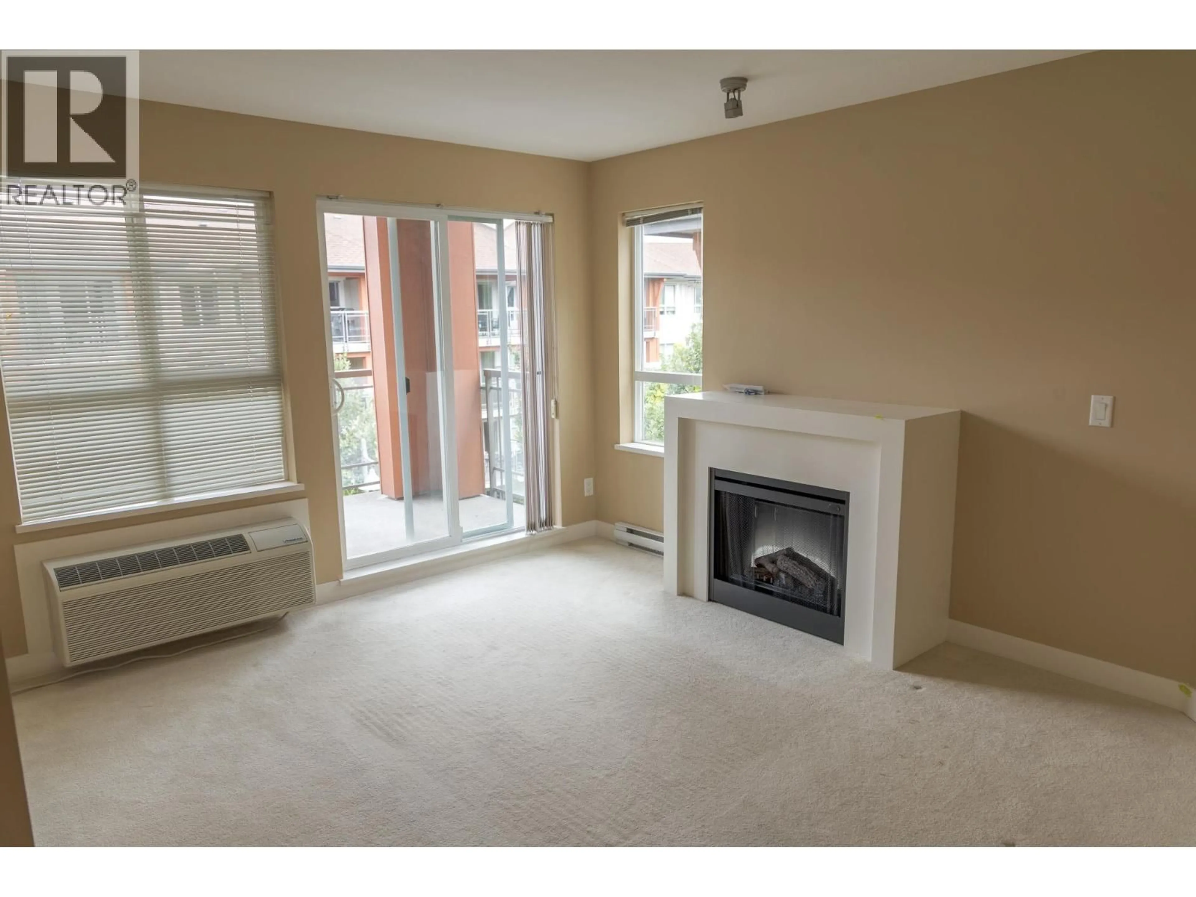 Unknown for 438 - 1099 SUNSET DRIVE, Kelowna British Columbia V1Y9Z2