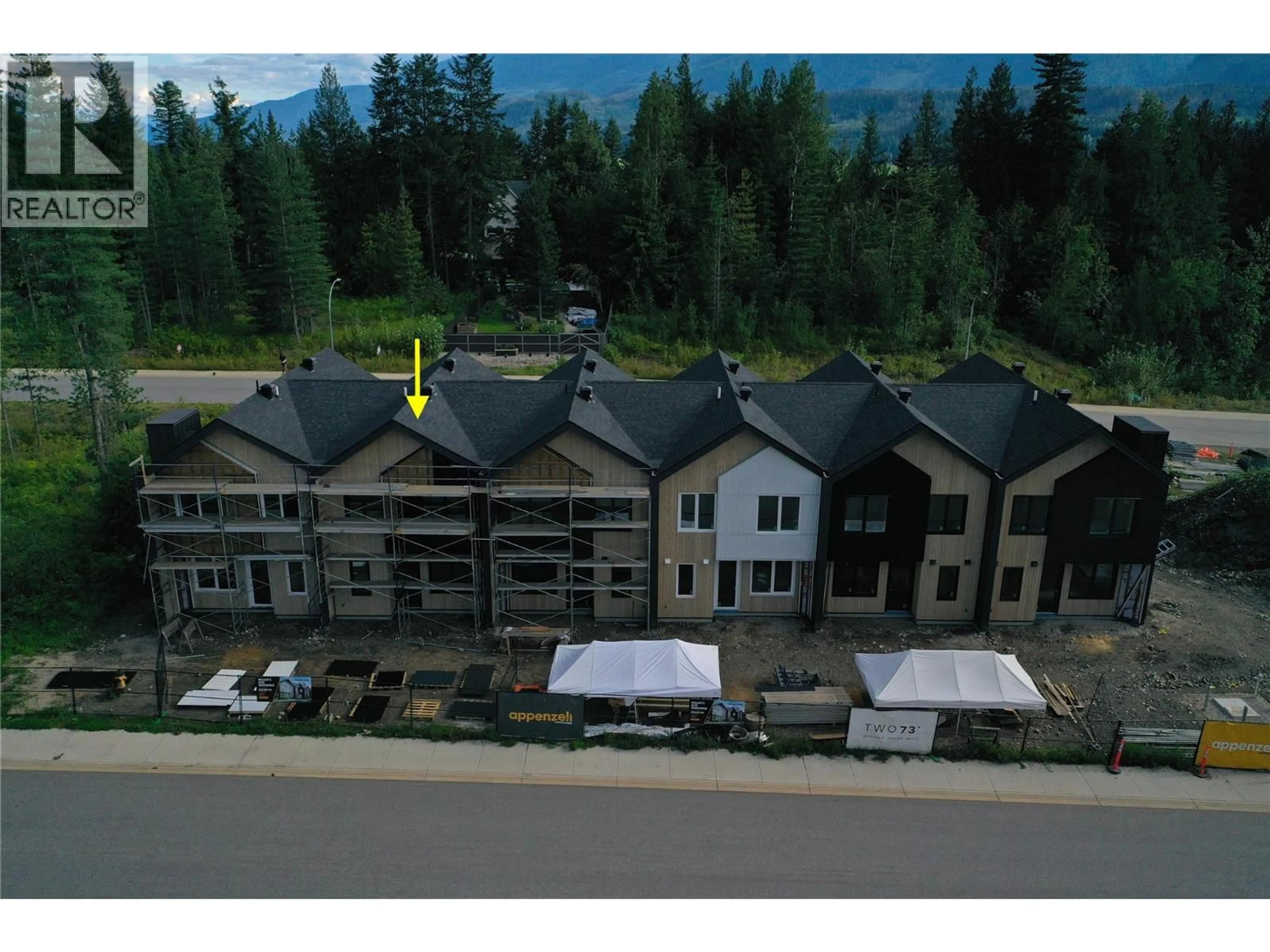 A pic from outside/outdoor area/front of a property/back of a property/a pic from drone, mountain view for 1048 WILLIAM'S GATE LANE, Revelstoke British Columbia V0E2S1