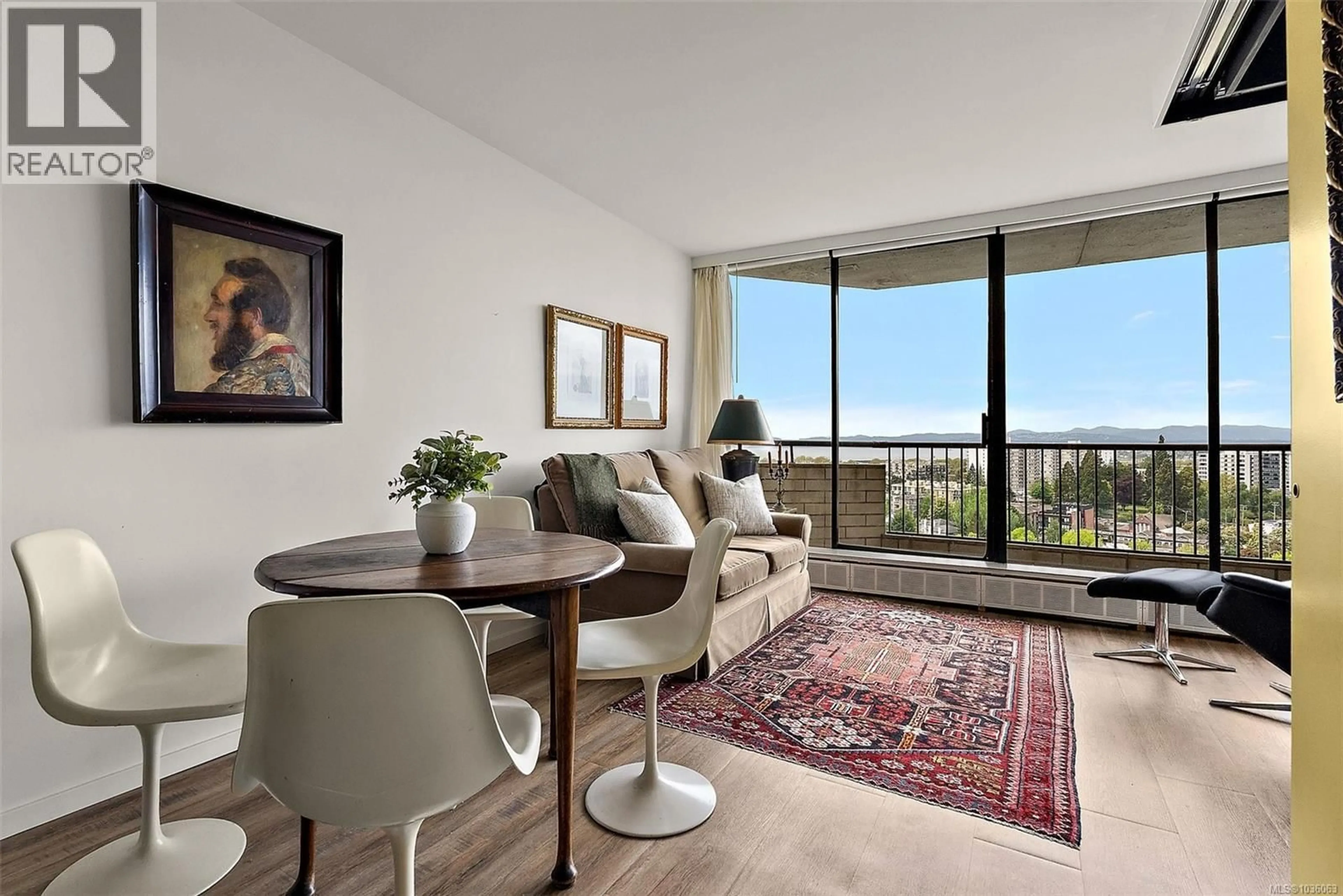 Living room with furniture, unknown for 1503 - 620 TORONTO STREET, Victoria British Columbia V8V1P7