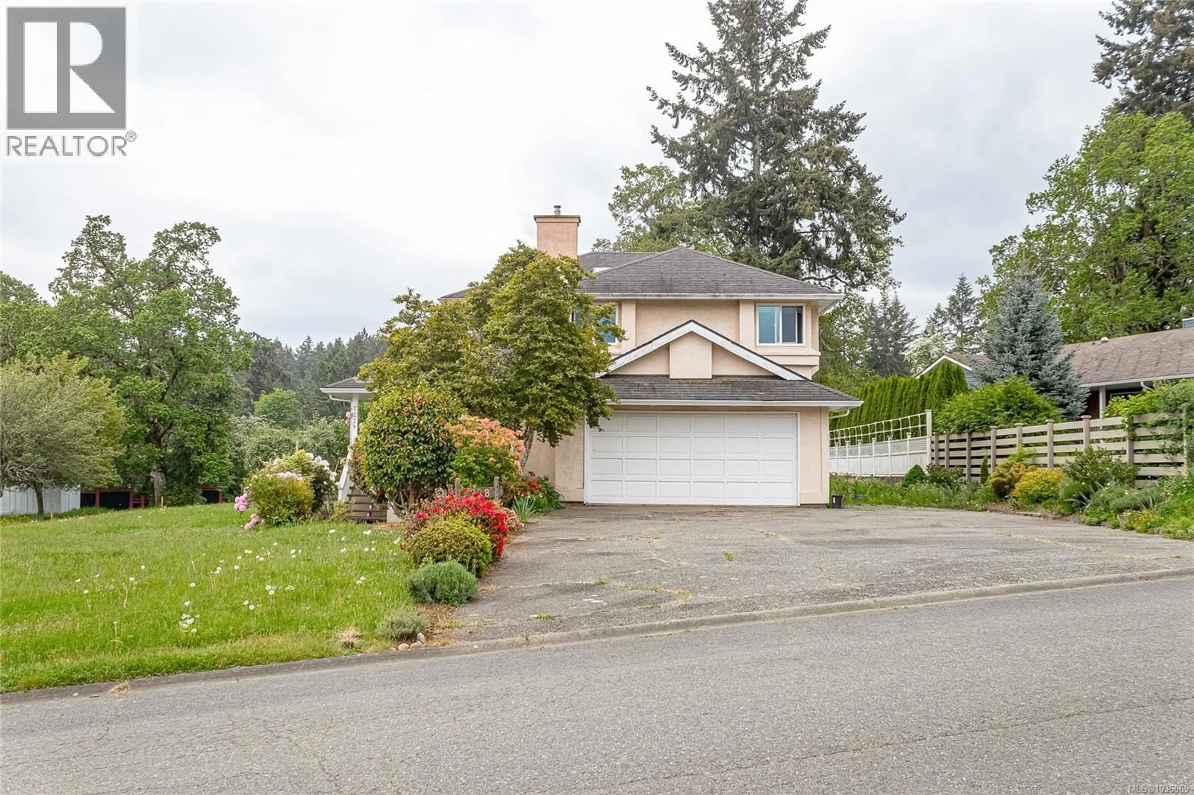 A pic from outside/outdoor area/front of a property/back of a property/a pic from drone, street for 2228 TARN PLACE, Duncan British Columbia V9L5E6