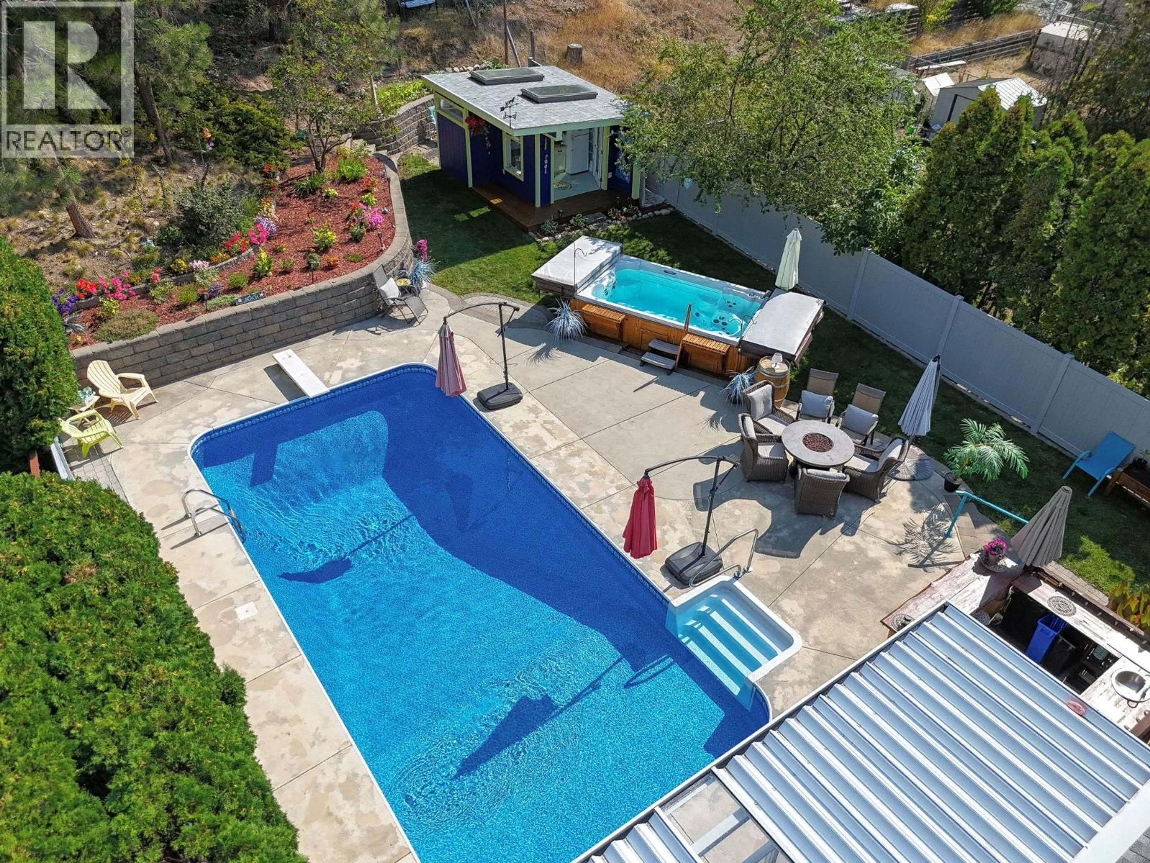 Pool for 1742 DUNCAN AVENUE EAST, Penticton British Columbia V2A7E7