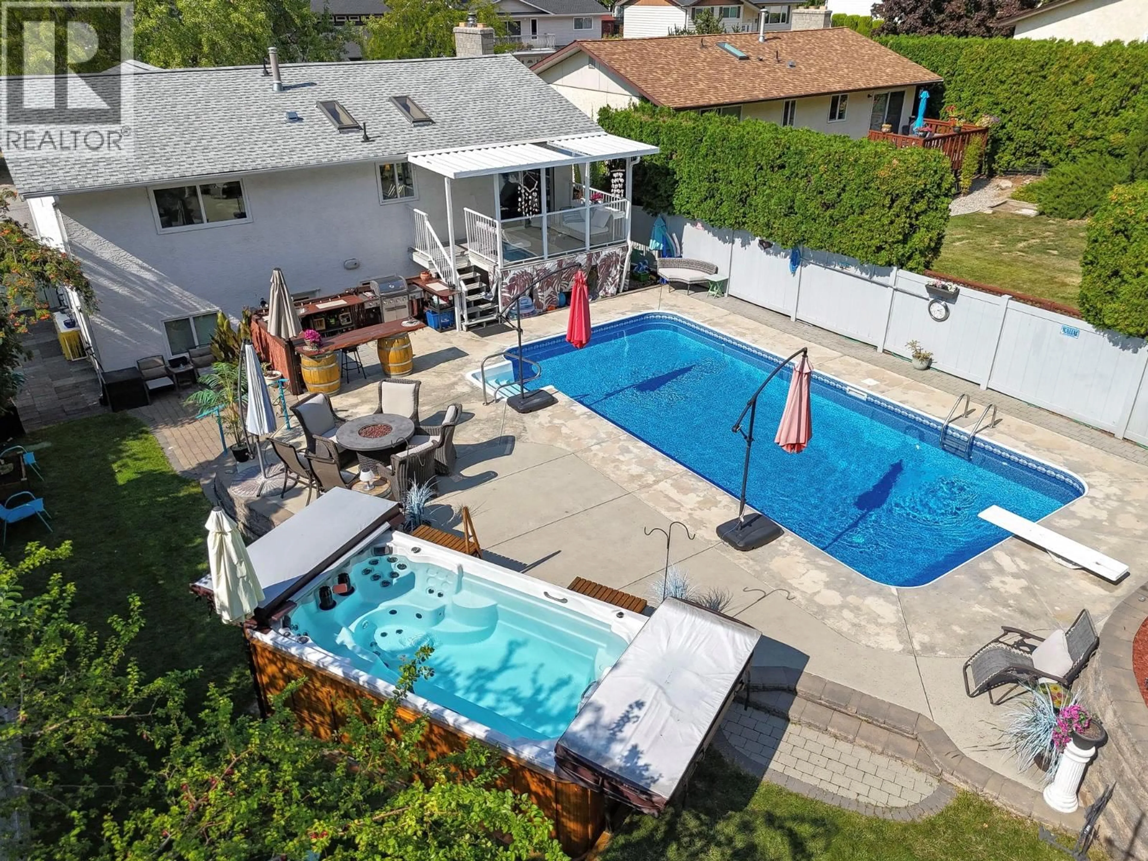 A pic from outside/outdoor area/front of a property/back of a property/a pic from drone, unknown for 1742 DUNCAN AVENUE EAST, Penticton British Columbia V2A7E7
