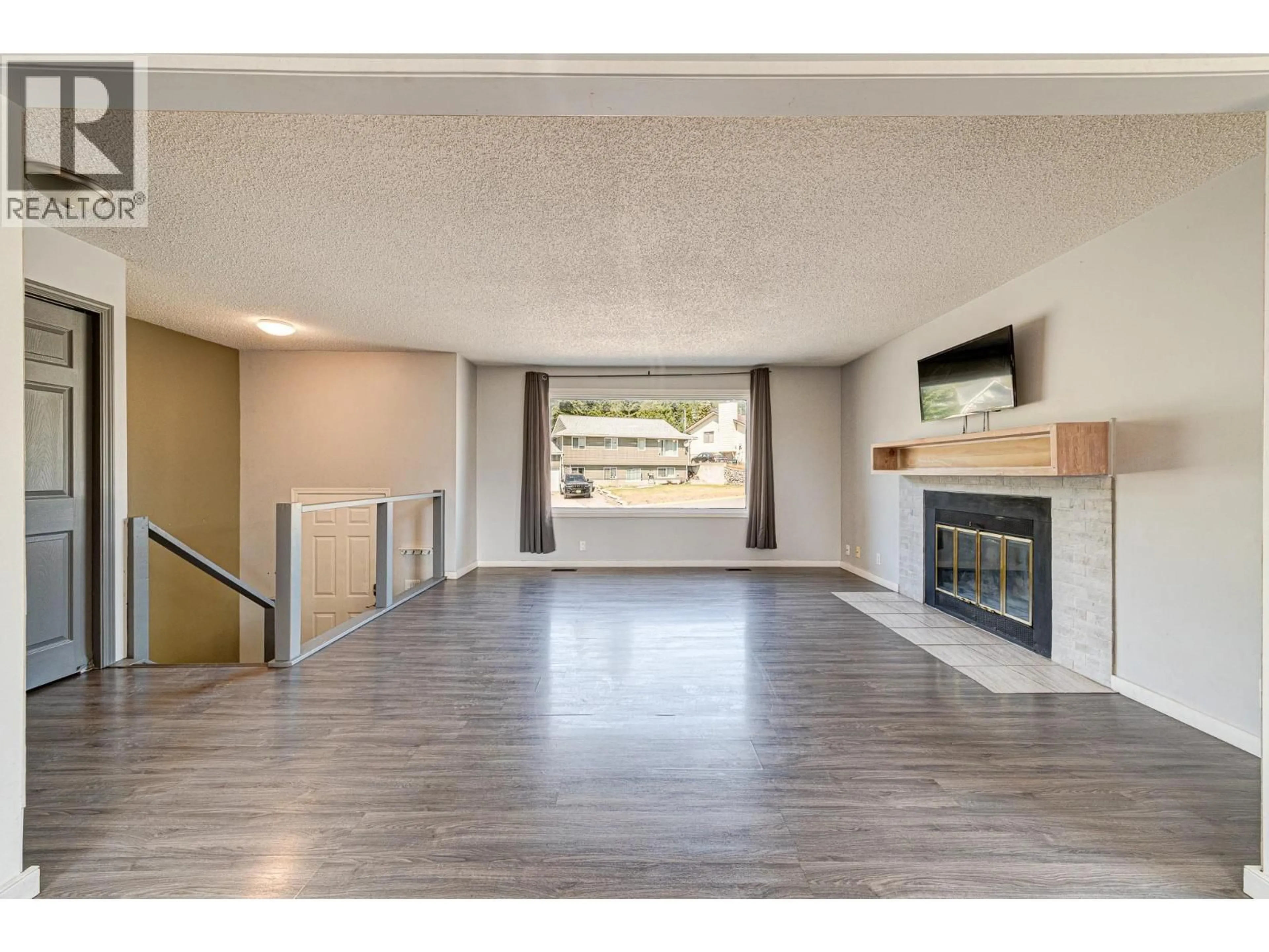 Unknown for 732 BALMER CRESCENT, Elkford British Columbia V0B1H0