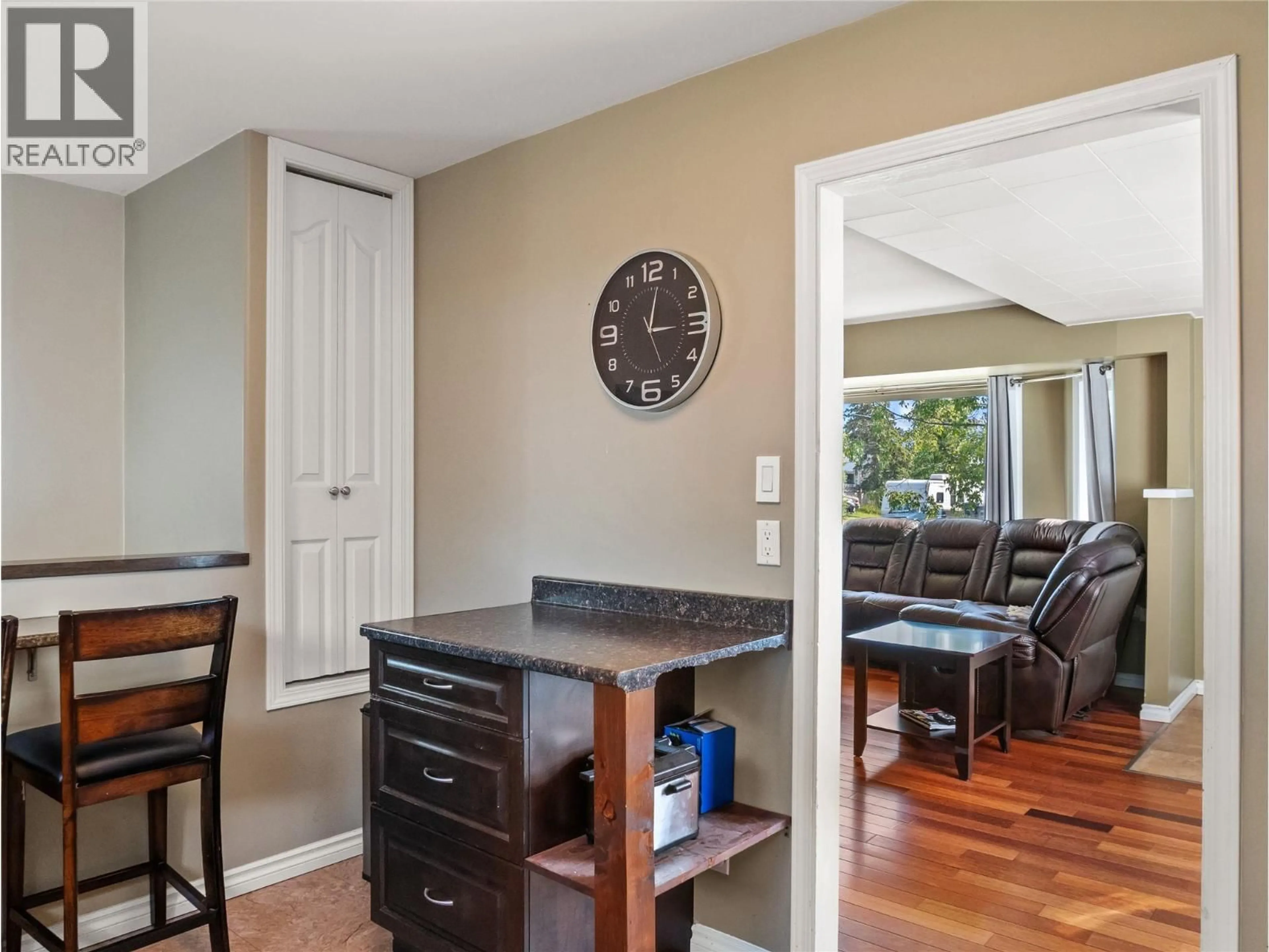 Open concept kitchen, unknown for 1812 91 AVENUE, Dawson Creek British Columbia V1G1B1