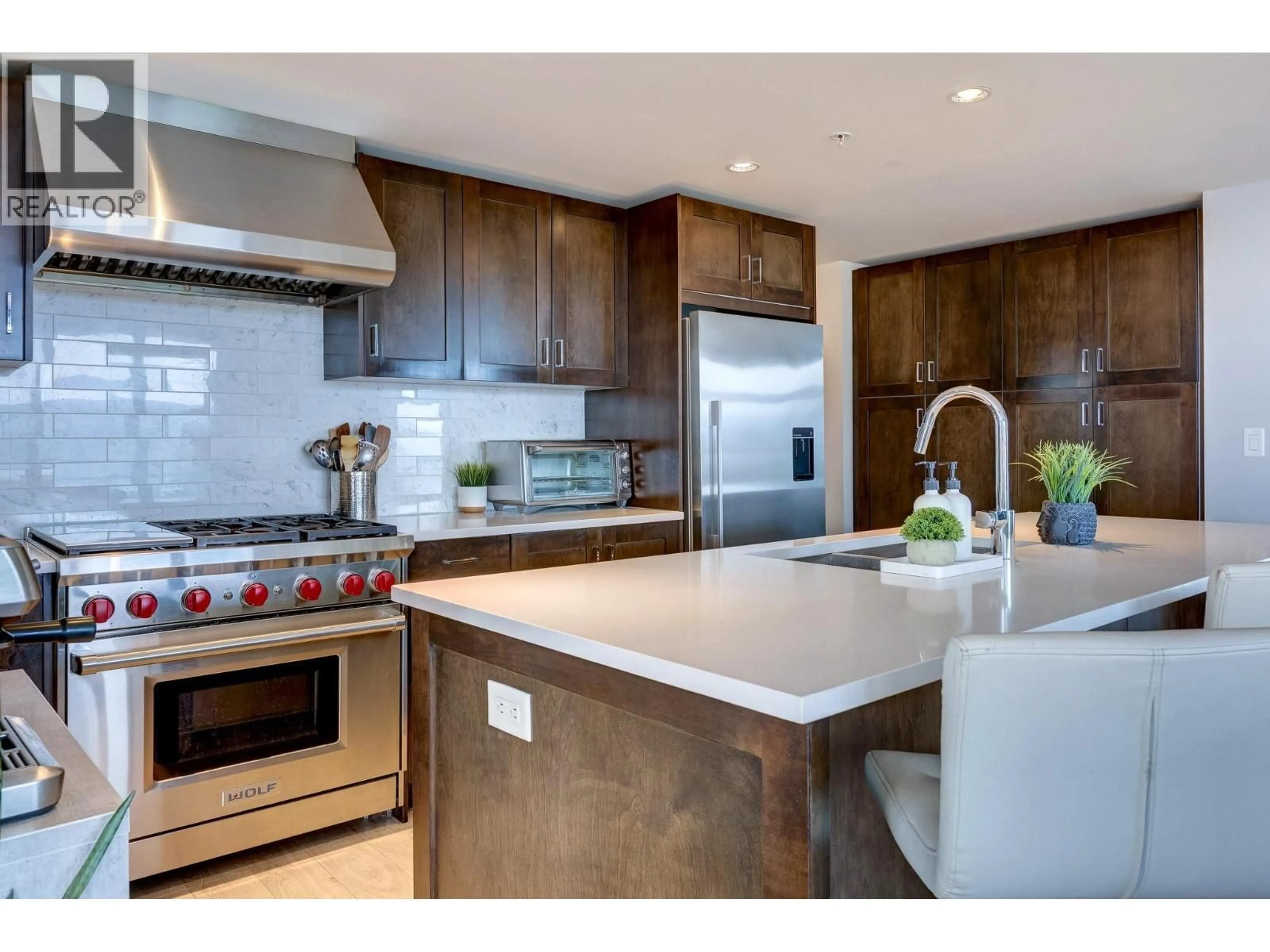 Contemporary kitchen, unknown for 406 - 485 GROVES AVENUE, Kelowna British Columbia V1Y0C1