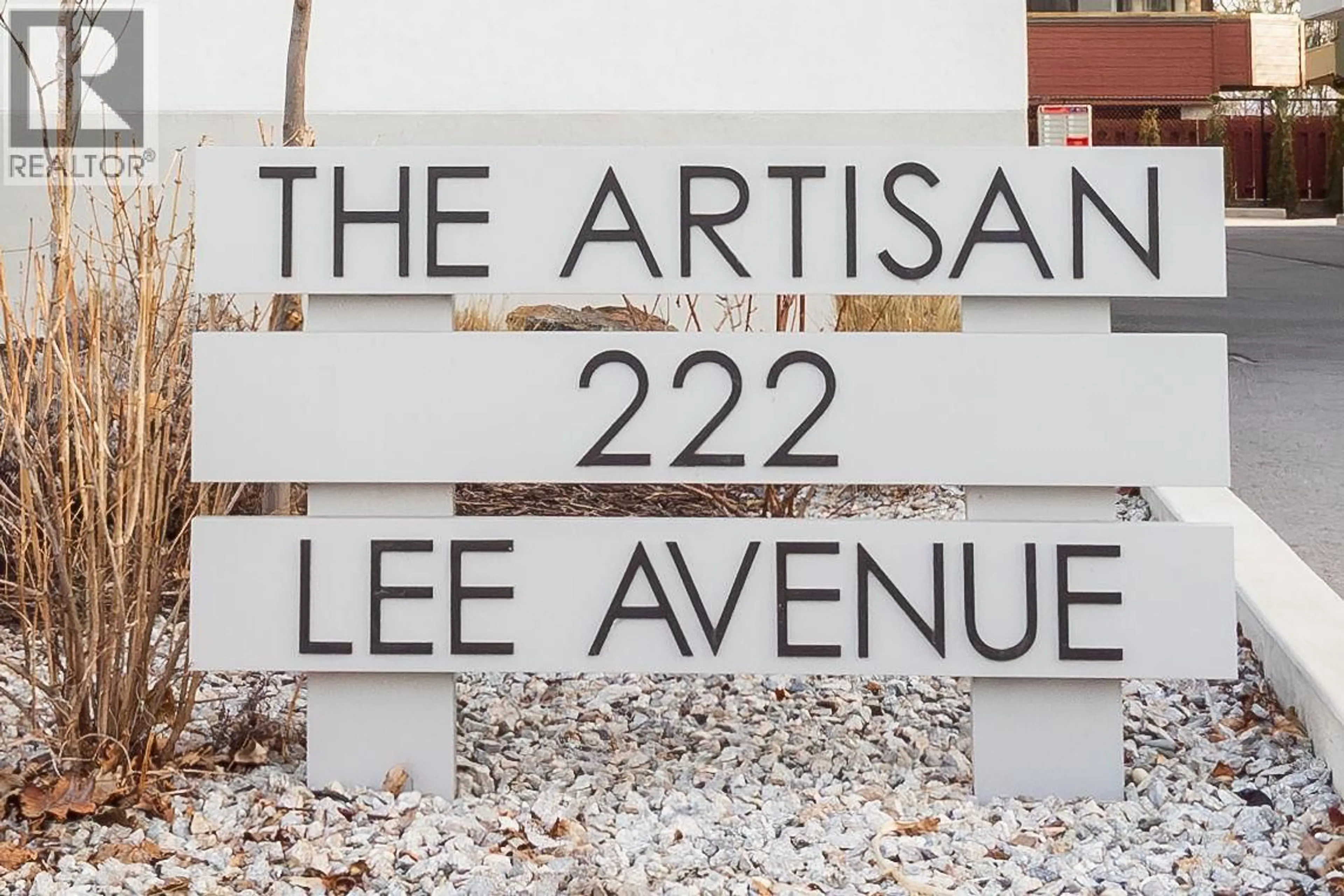 Lobby for 101 - 222 LEE AVENUE, Penticton British Columbia V2A0G2