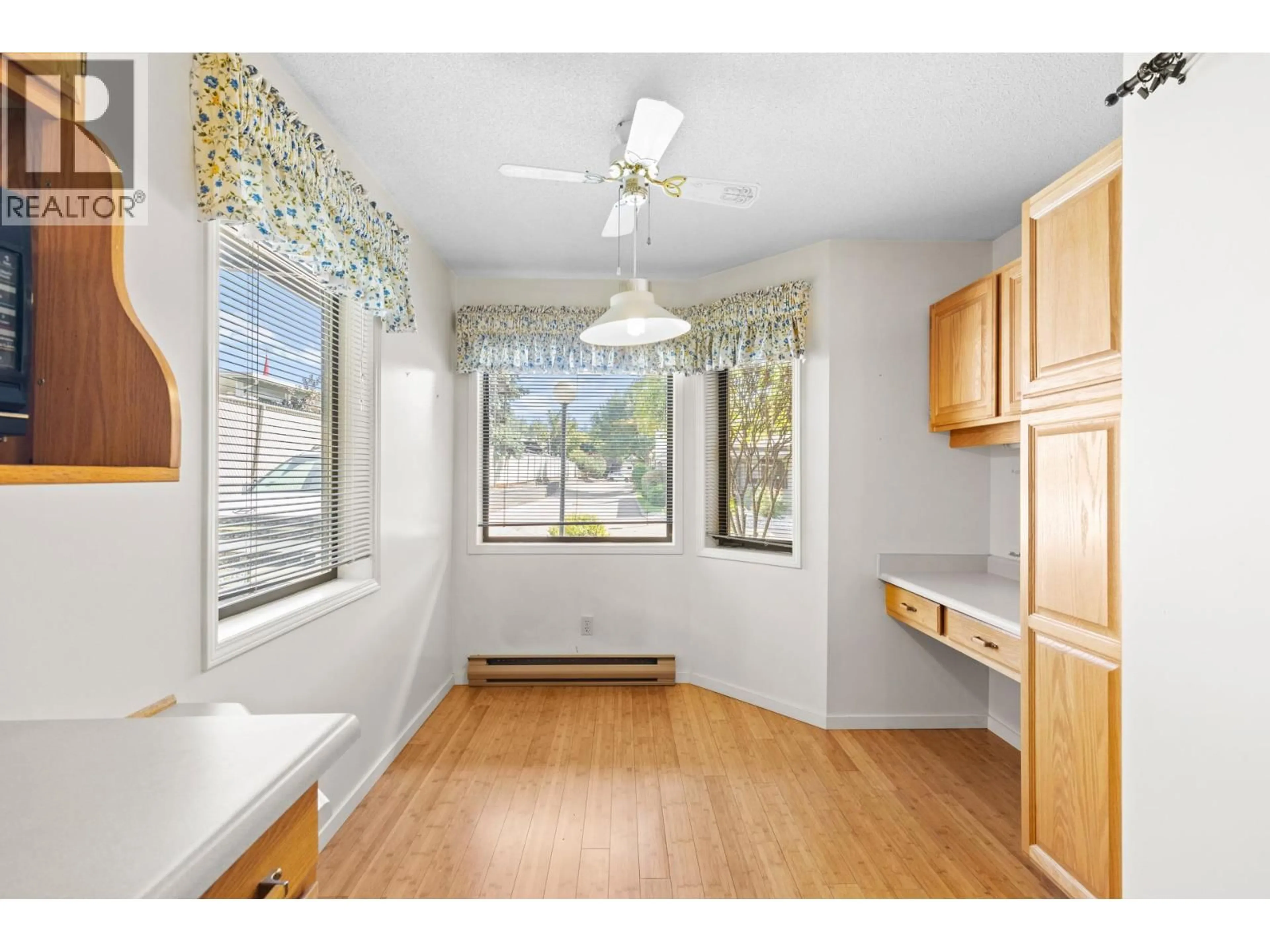 A pic of a room for 129 - 1765 LECKIE ROAD, Kelowna British Columbia V1X6X5