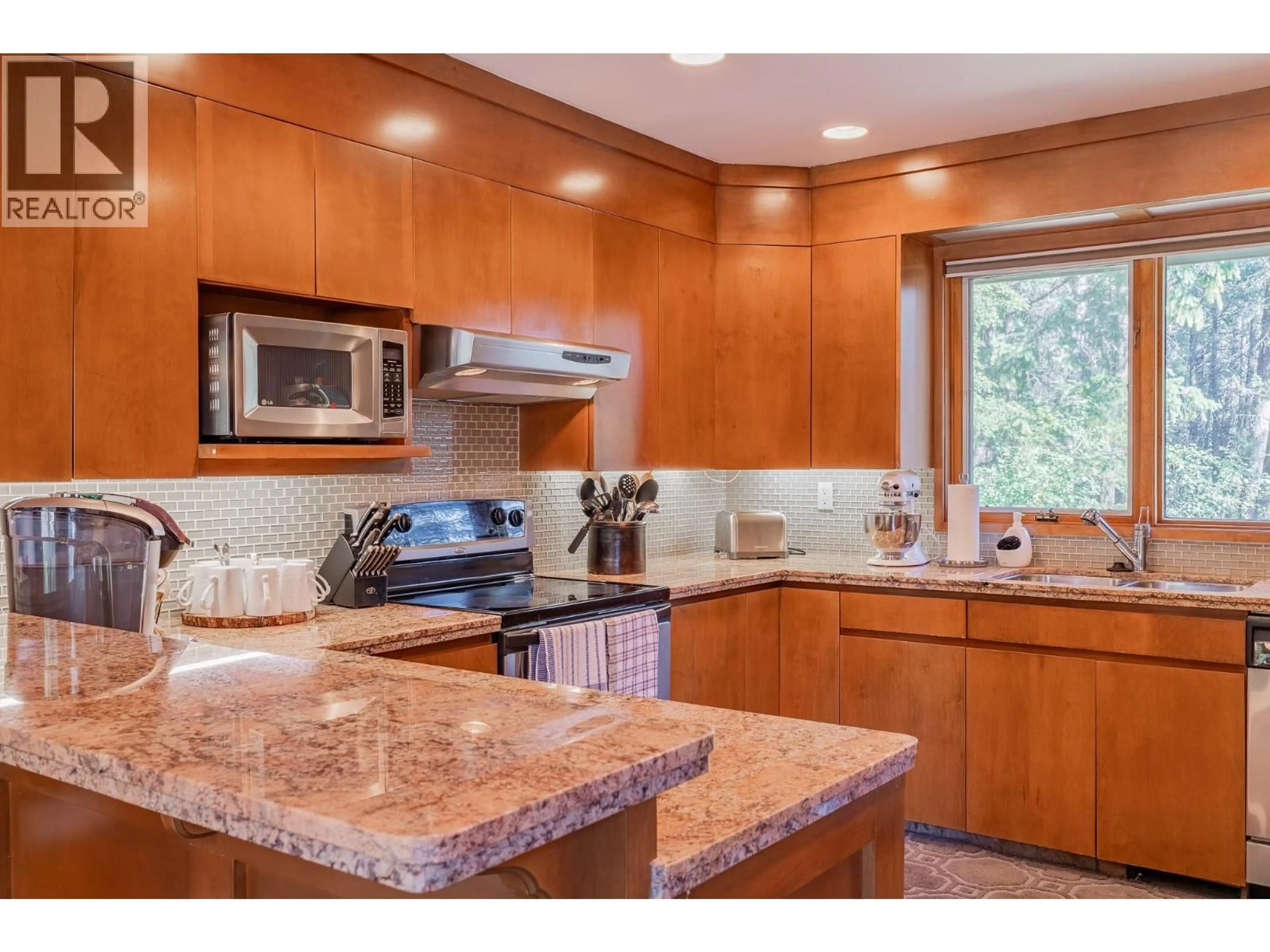 Unknown for 1060 RIDGE WAY, Windermere British Columbia V0A1K3