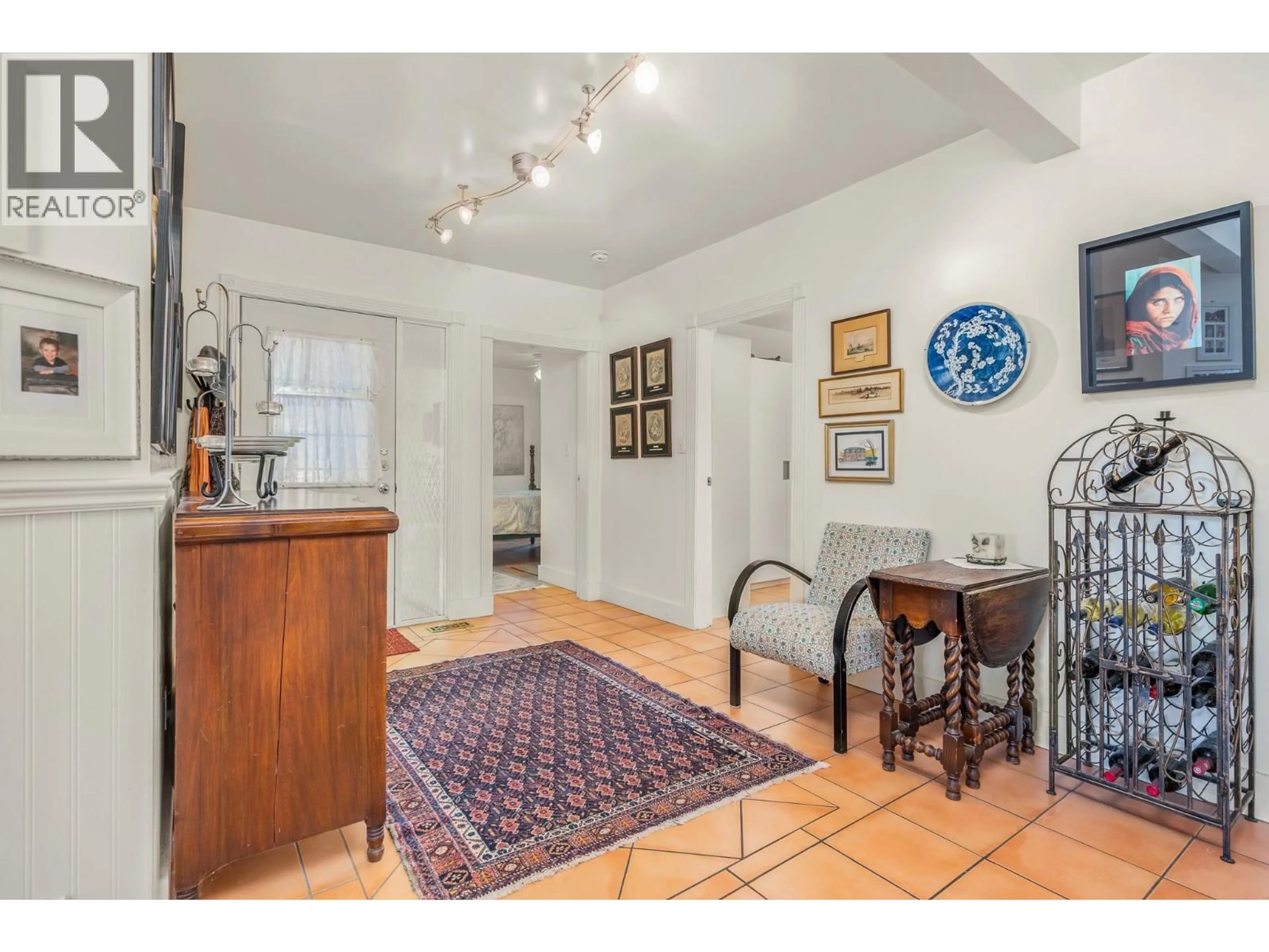 Indoor entryway for 7848 OKANAGAN LANDING BENCH ROAD, Vernon British Columbia V1H1H3