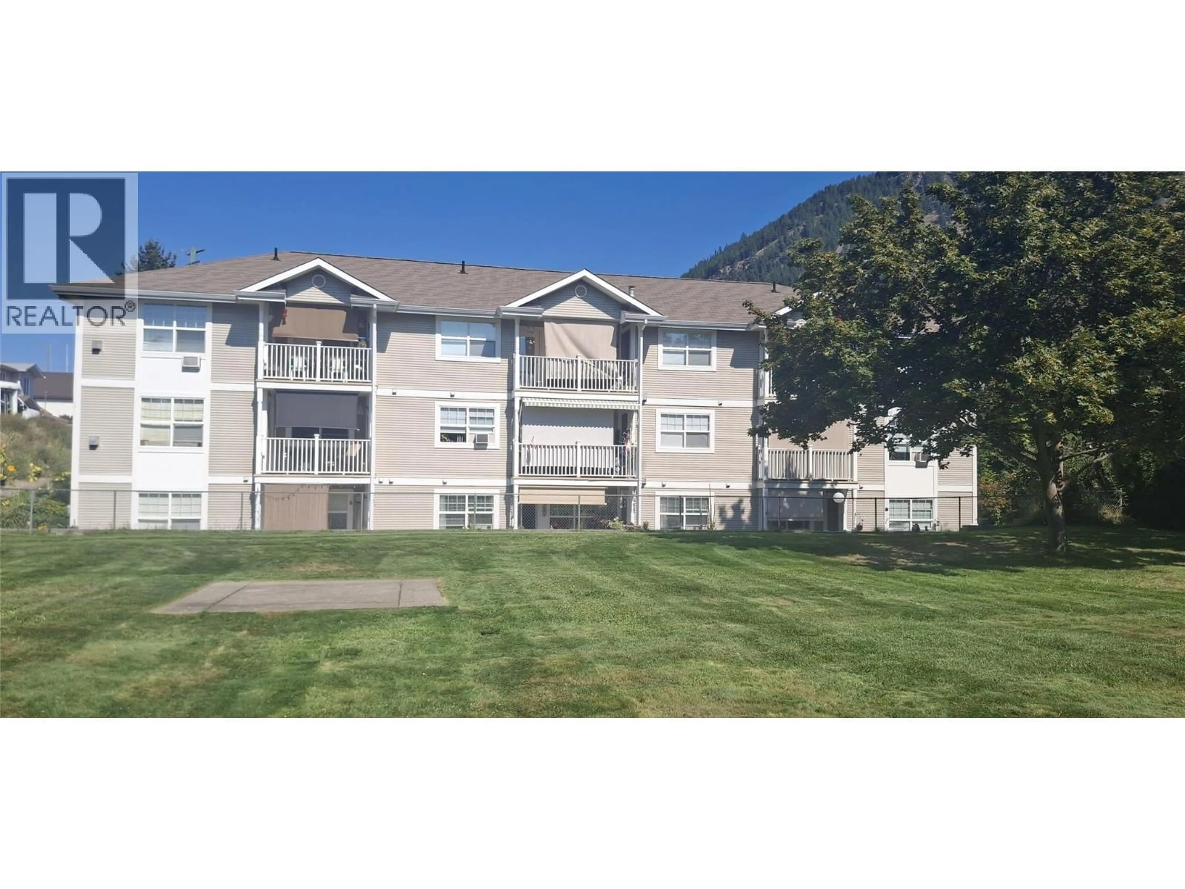 A pic from outside/outdoor area/front of a property/back of a property/a pic from drone, mountain view for 301 - 743 OKANAGAN AVENUE, Chase British Columbia V0E1M0