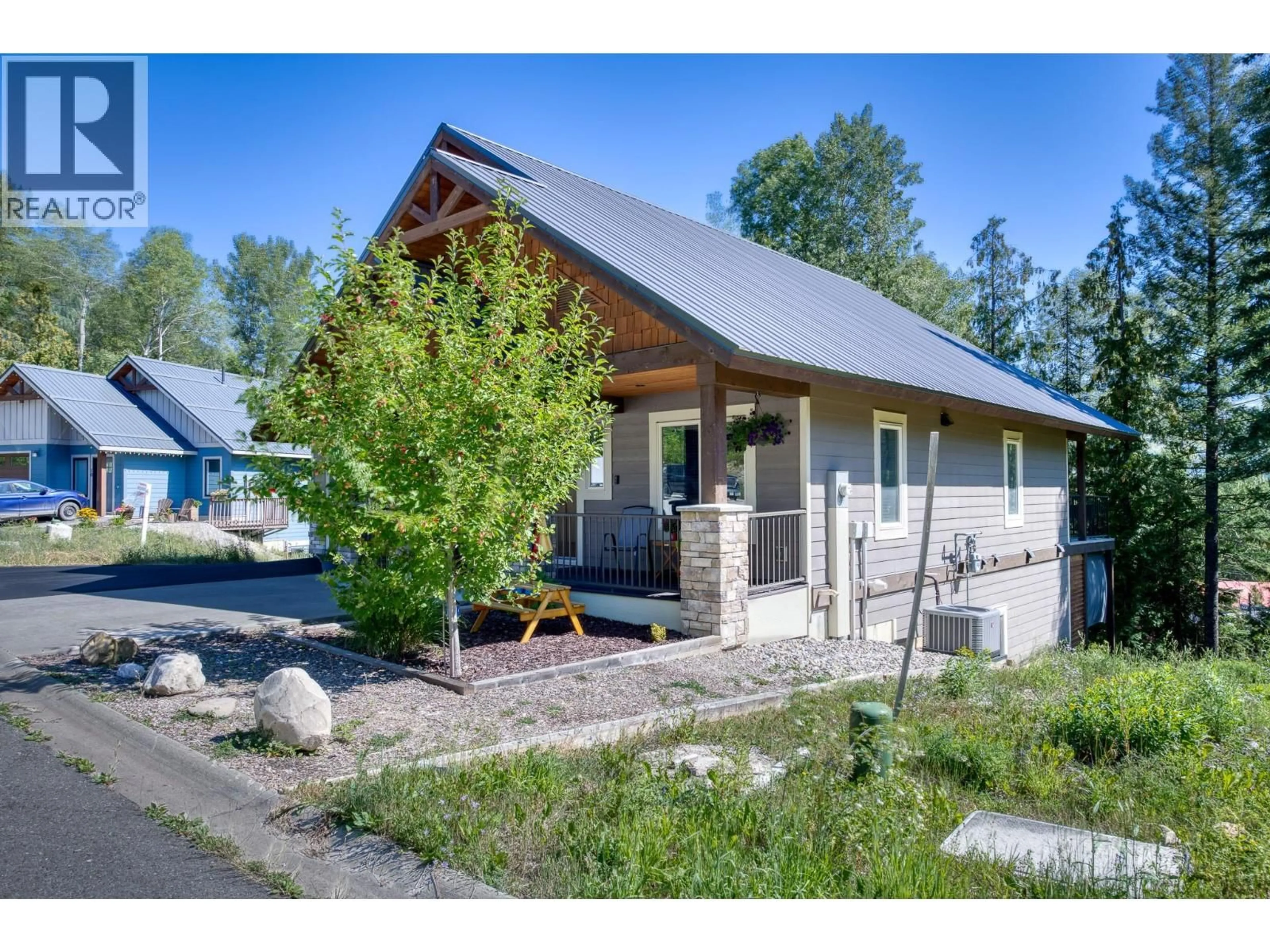 Home with vinyl exterior material, street for 12 ALPINE TRAIL PLACE, Fernie British Columbia V0B1M5