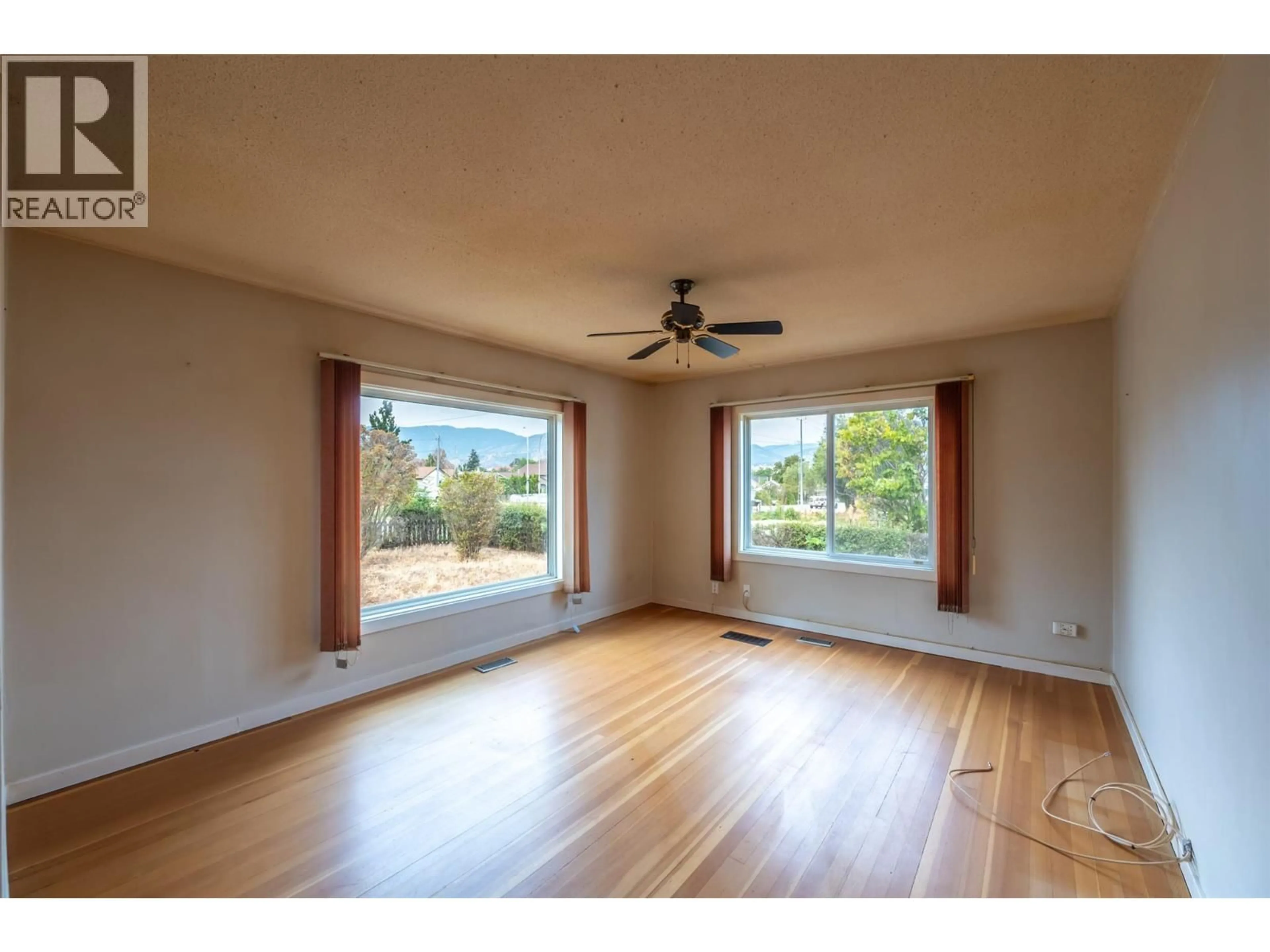 A pic of a room for 401 WADE AVENUE EAST, Penticton British Columbia V2A4H7