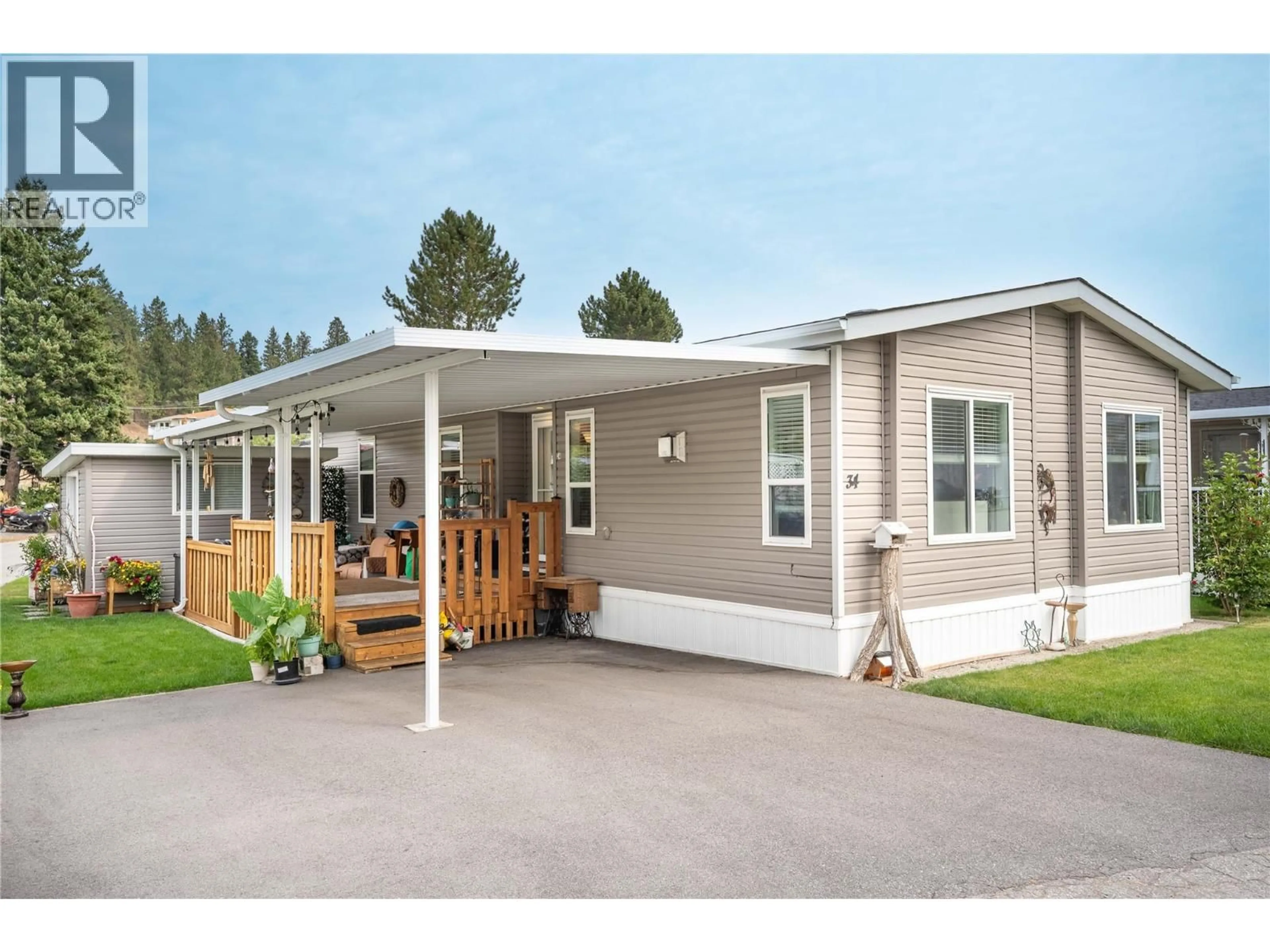 Home with vinyl exterior material, unknown for 34 8712 STEUART STREET, Summerland British Columbia V0H1Z1