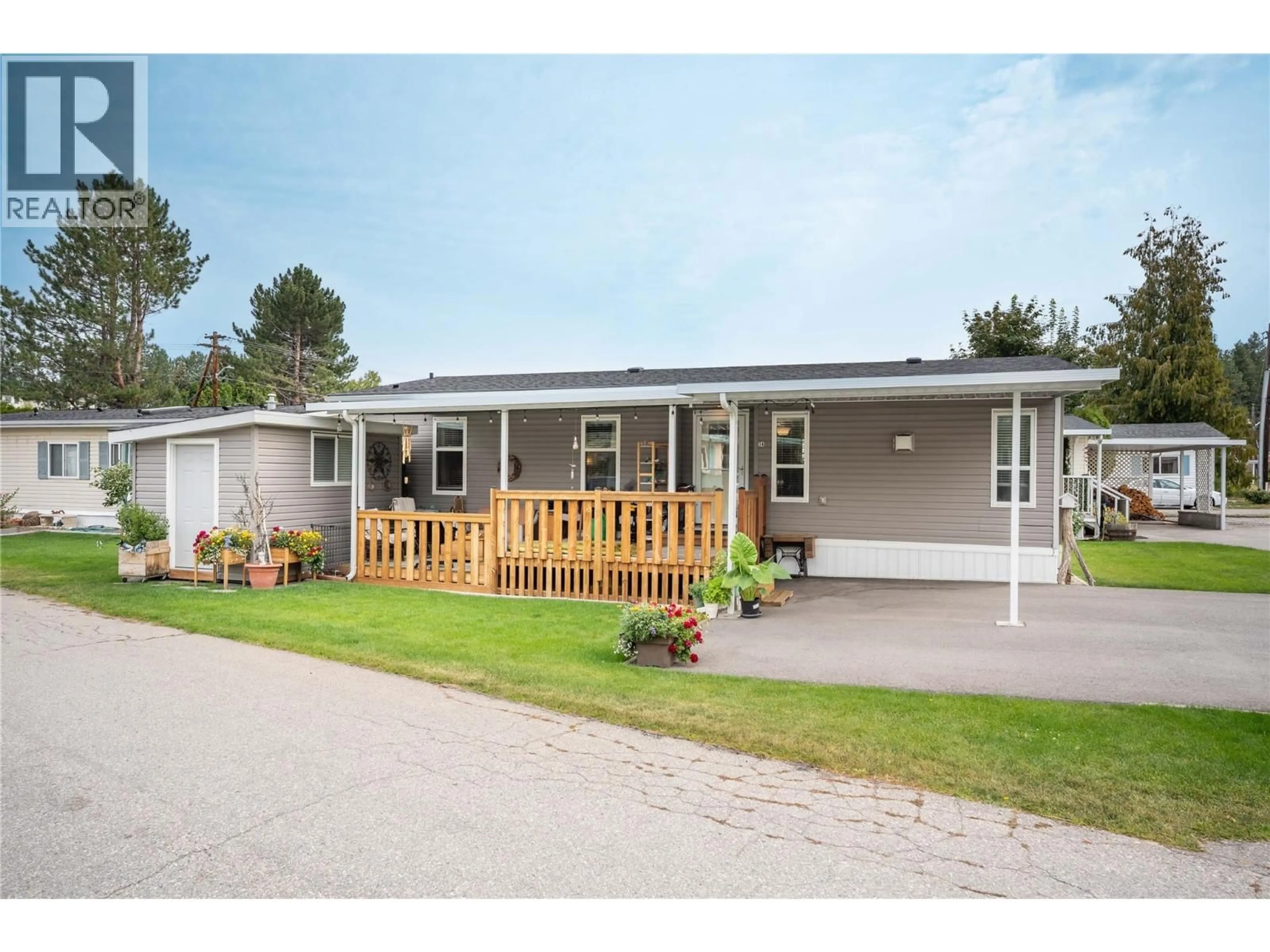 Home with vinyl exterior material, street for 34 8712 STEUART STREET, Summerland British Columbia V0H1Z1