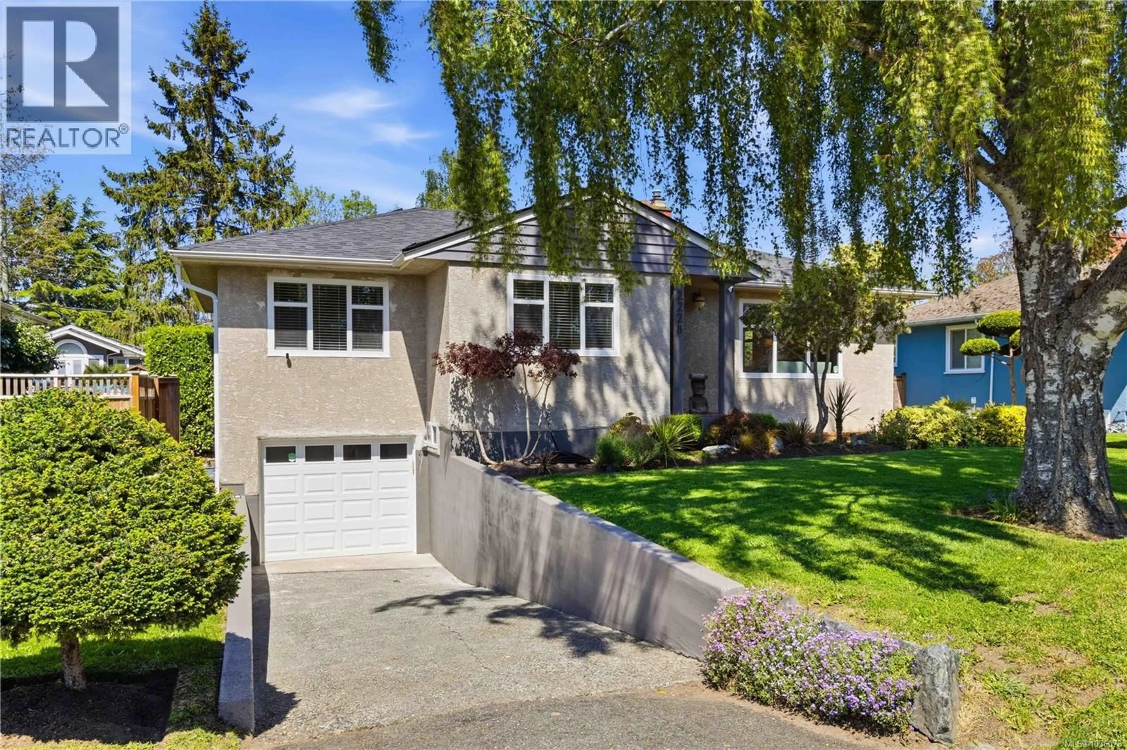 Home with vinyl exterior material, street for 2228 PACIFIC AVENUE, Oak Bay British Columbia V8R2V5