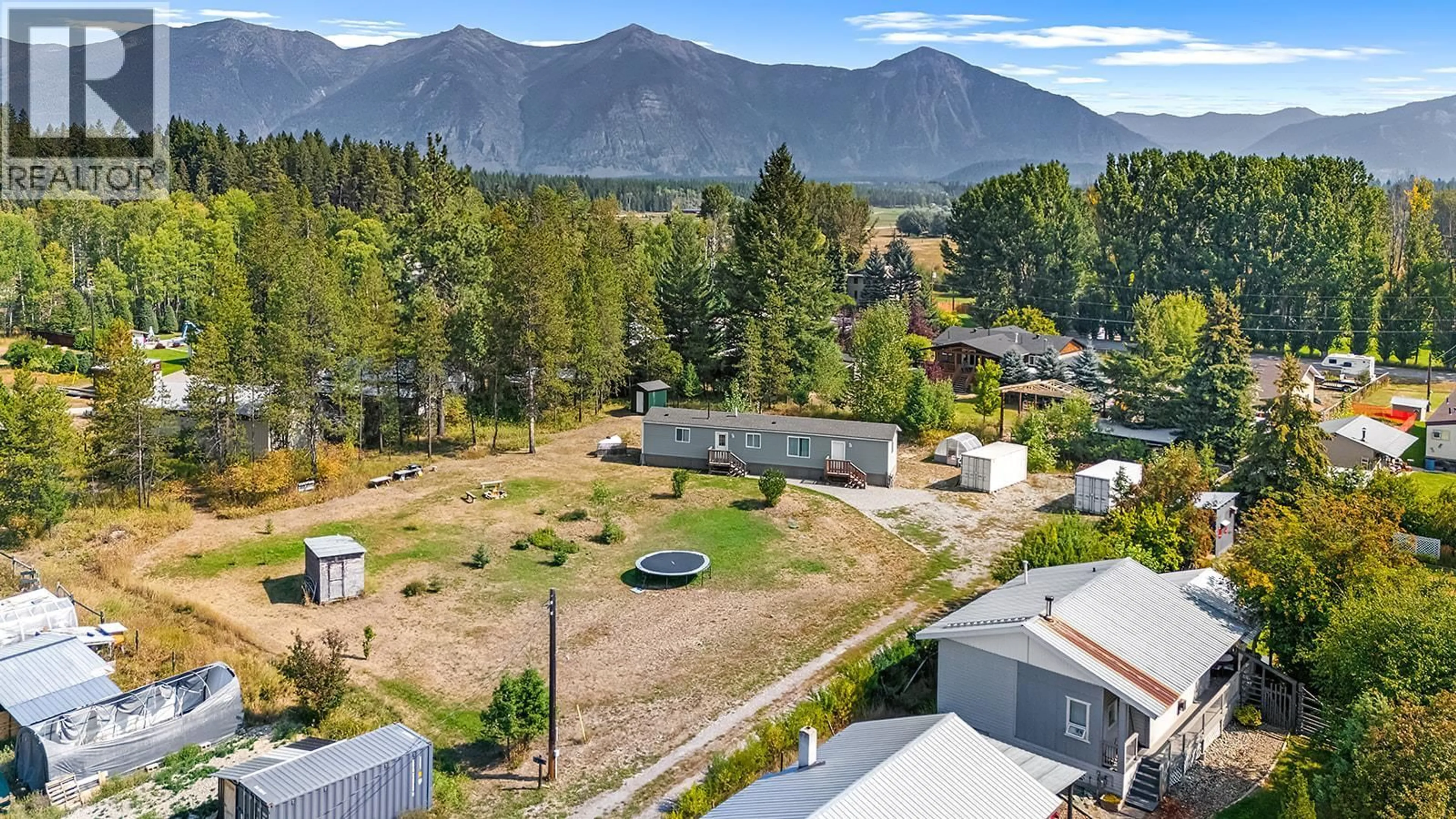 A pic from outside/outdoor area/front of a property/back of a property/a pic from drone, mountain view for 7306 BERTRAND ROAD, Jaffray British Columbia V0B1T0