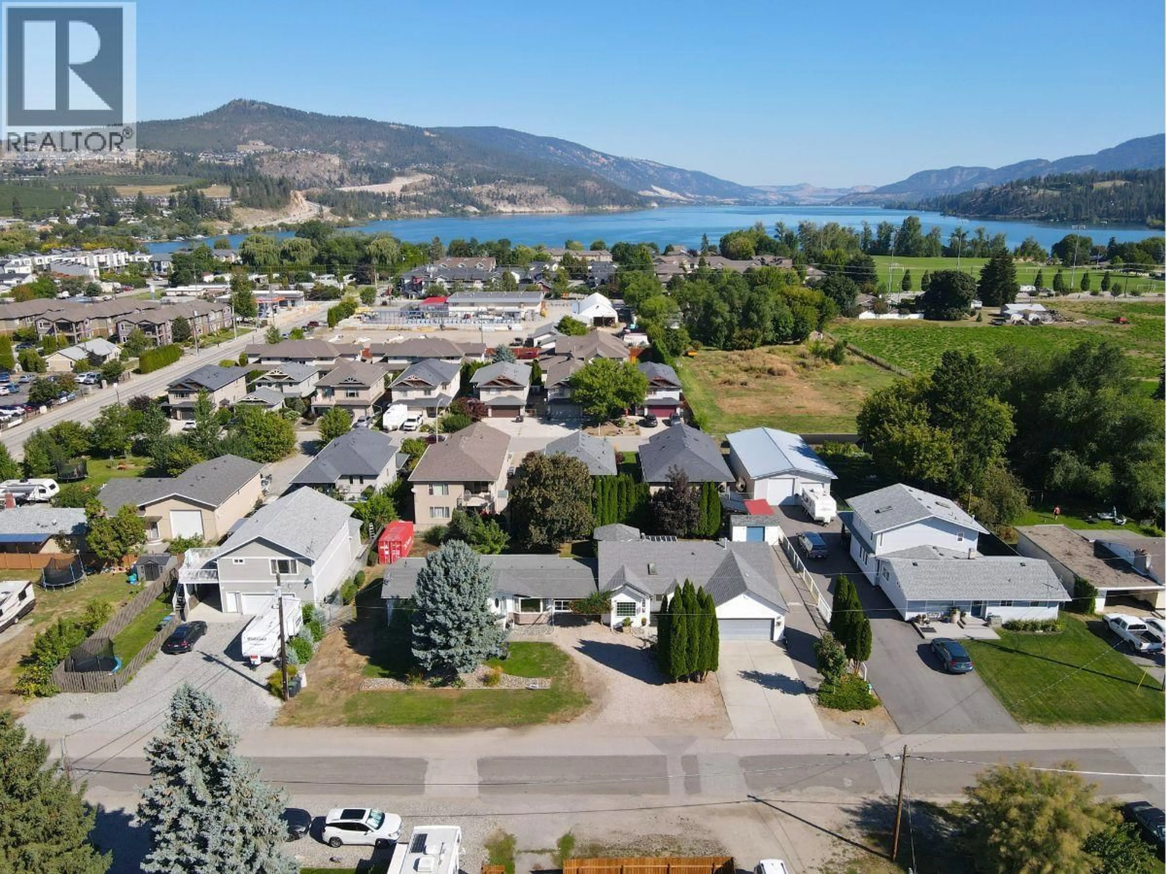A pic from outside/outdoor area/front of a property/back of a property/a pic from drone, water/lake/river/ocean view for 3250 BRUN ROAD, Lake Country British Columbia V4V1V9