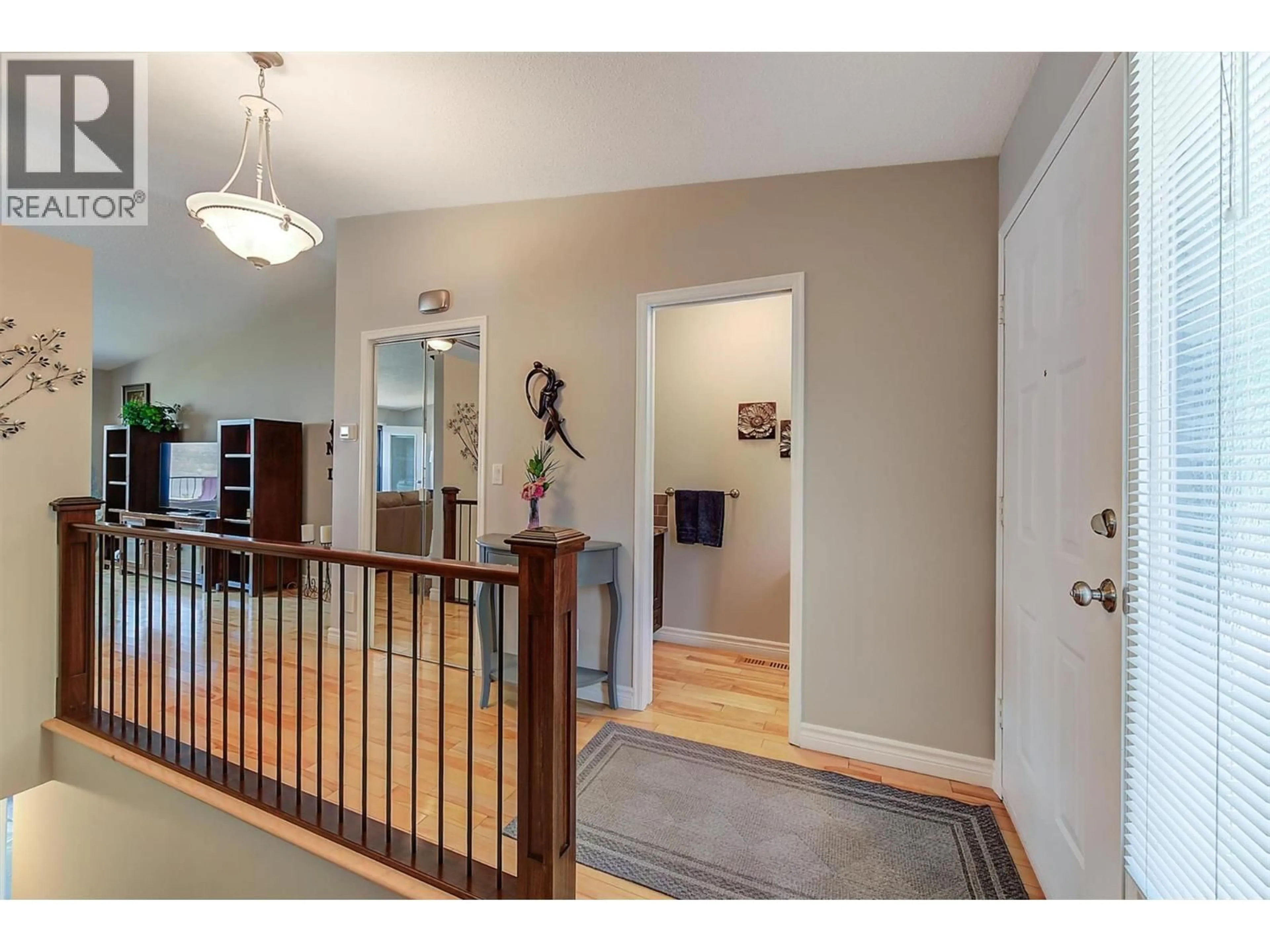 Indoor entryway for 110 - 5970 PRINCESS STREET, Peachland British Columbia V0H1X0