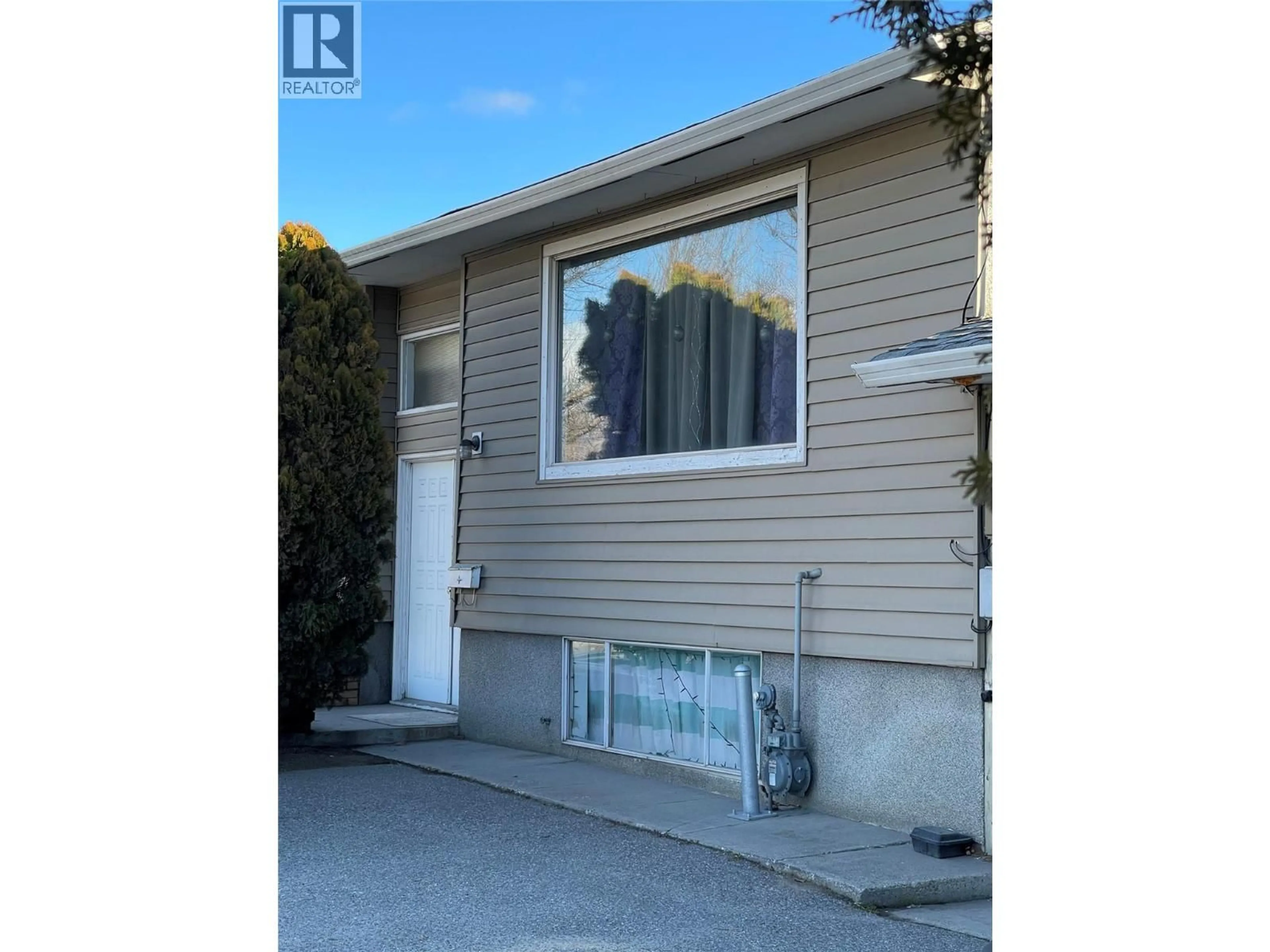Unknown for 3049 GORDON DRIVE, Kelowna British Columbia V1W3R1
