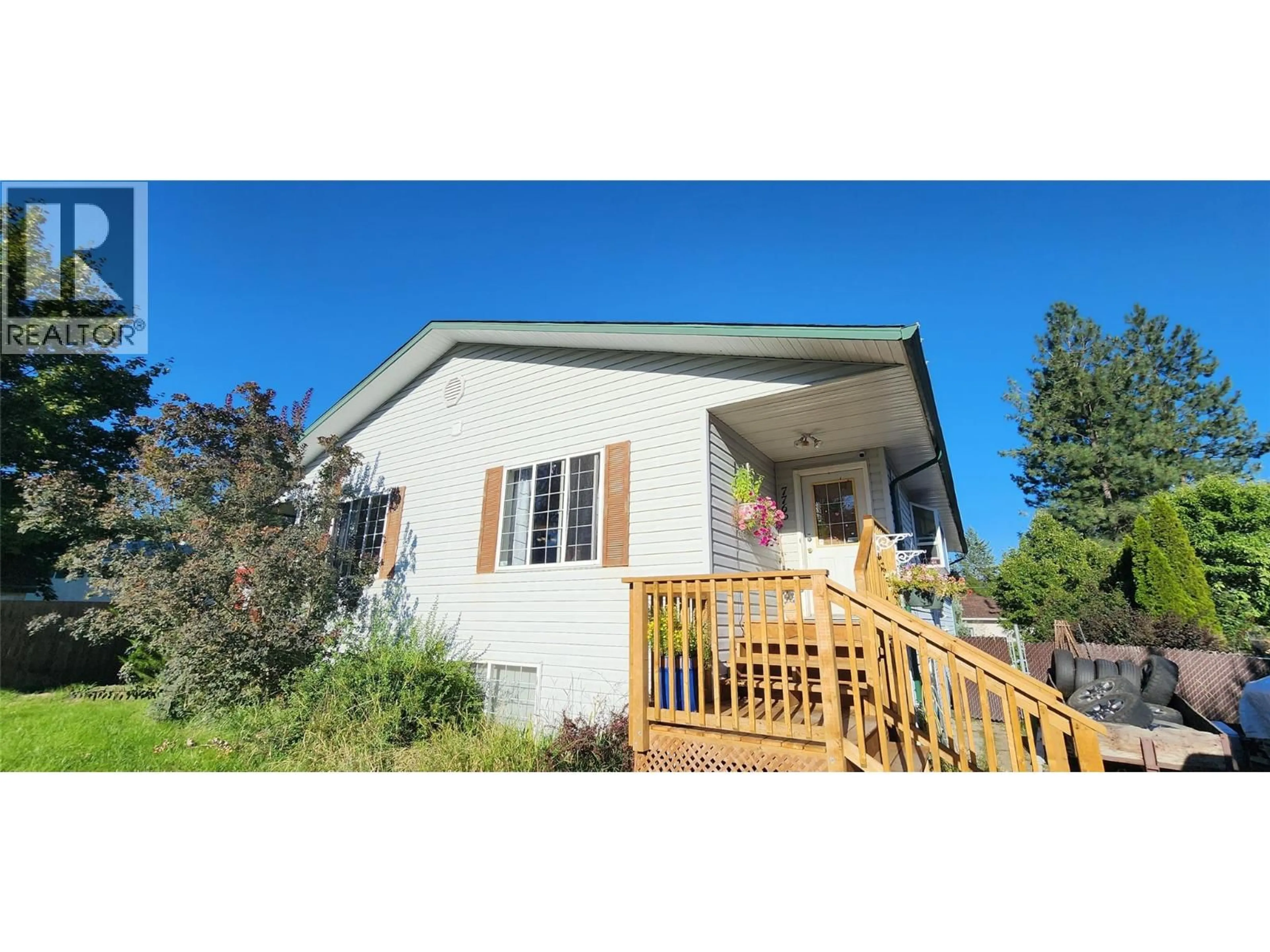 Home with vinyl exterior material, unknown for 7766 18TH STREET, Grand Forks British Columbia V0H1H2