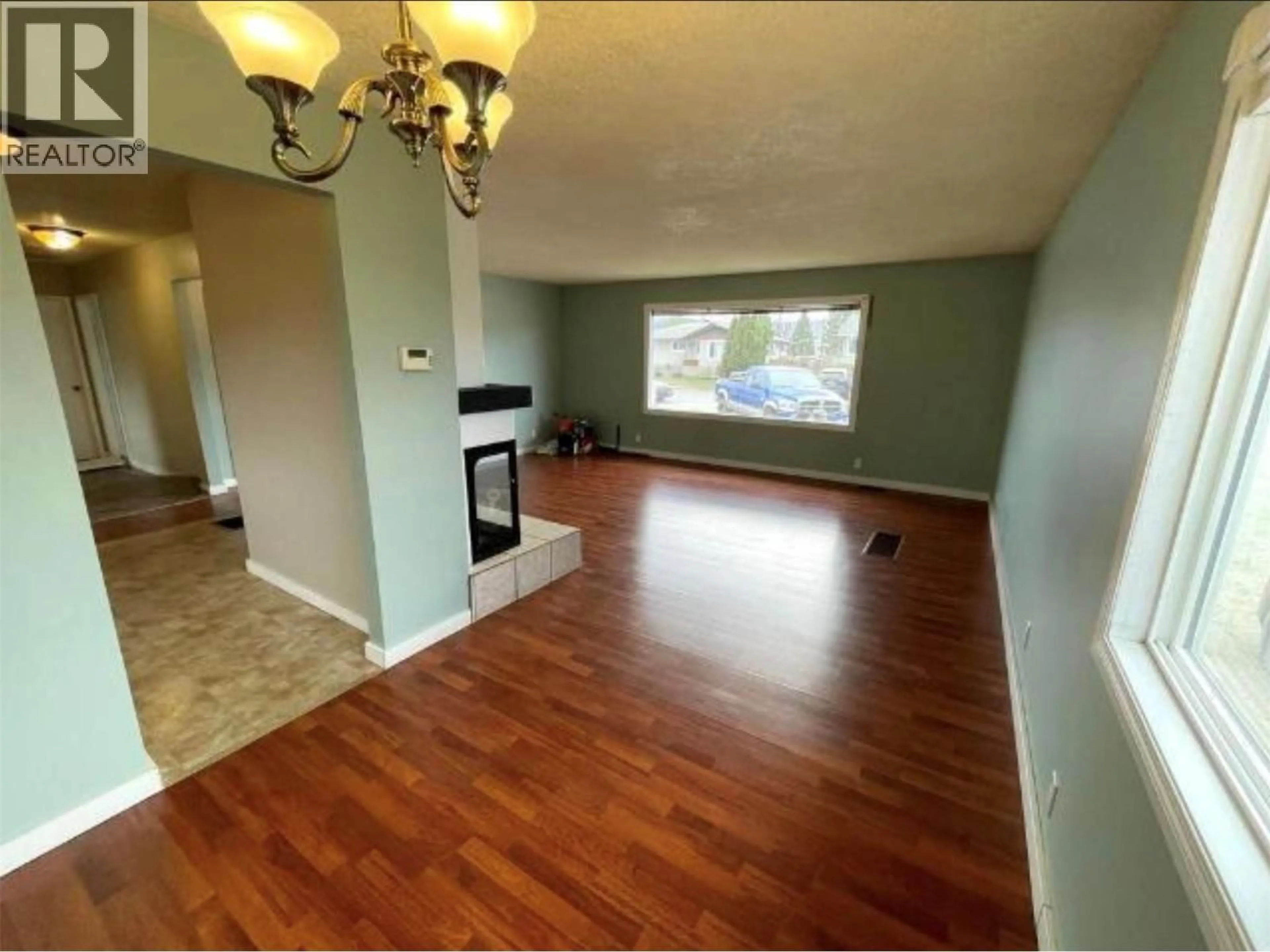 A pic of a room for 1044 LETHBRIDGE AVENUE, Kamloops British Columbia V2B1Y2