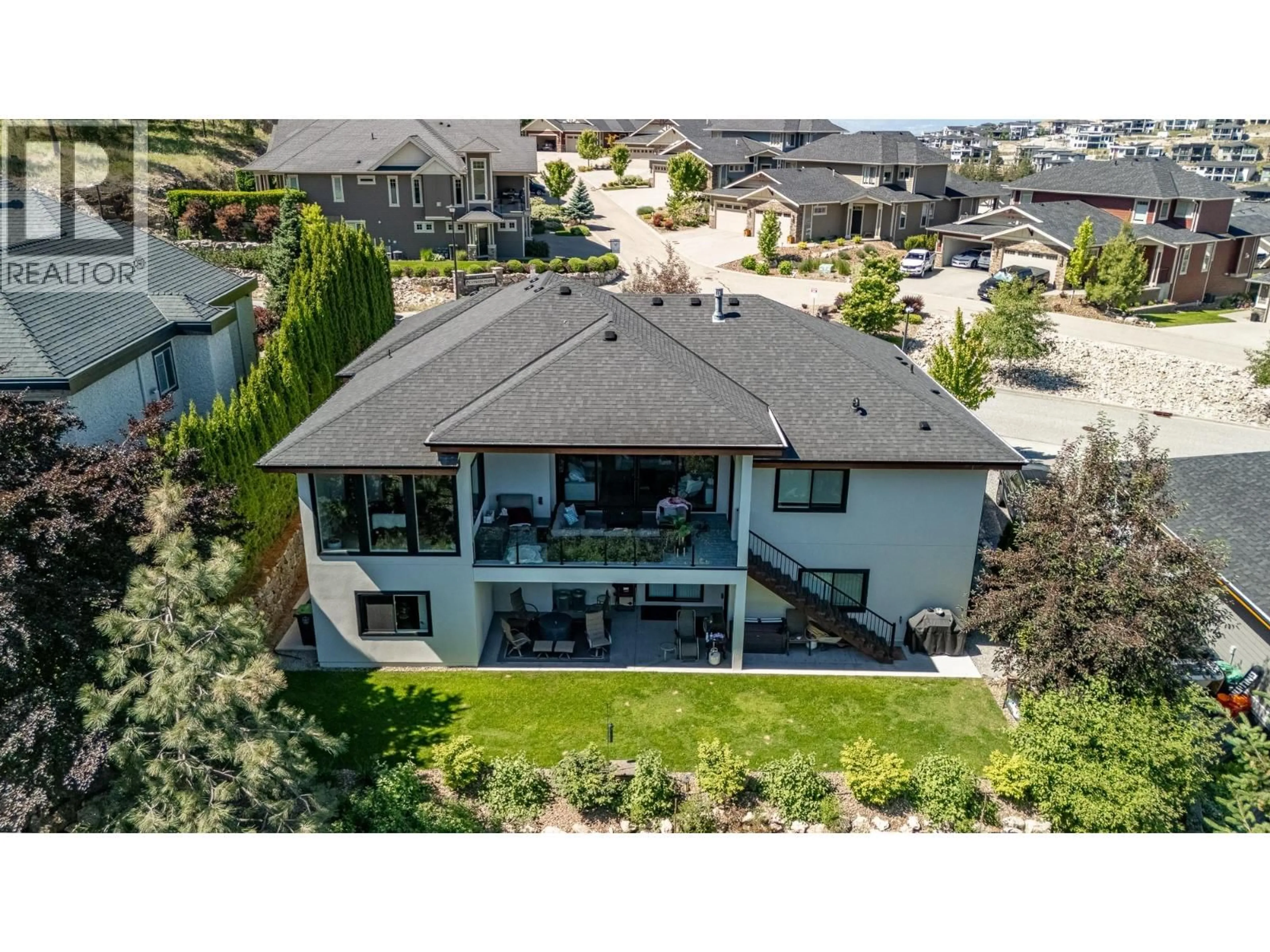 A pic from outside/outdoor area/front of a property/back of a property/a pic from drone, unknown for 900 STOCKLEY STREET, Kelowna British Columbia V1P1R6