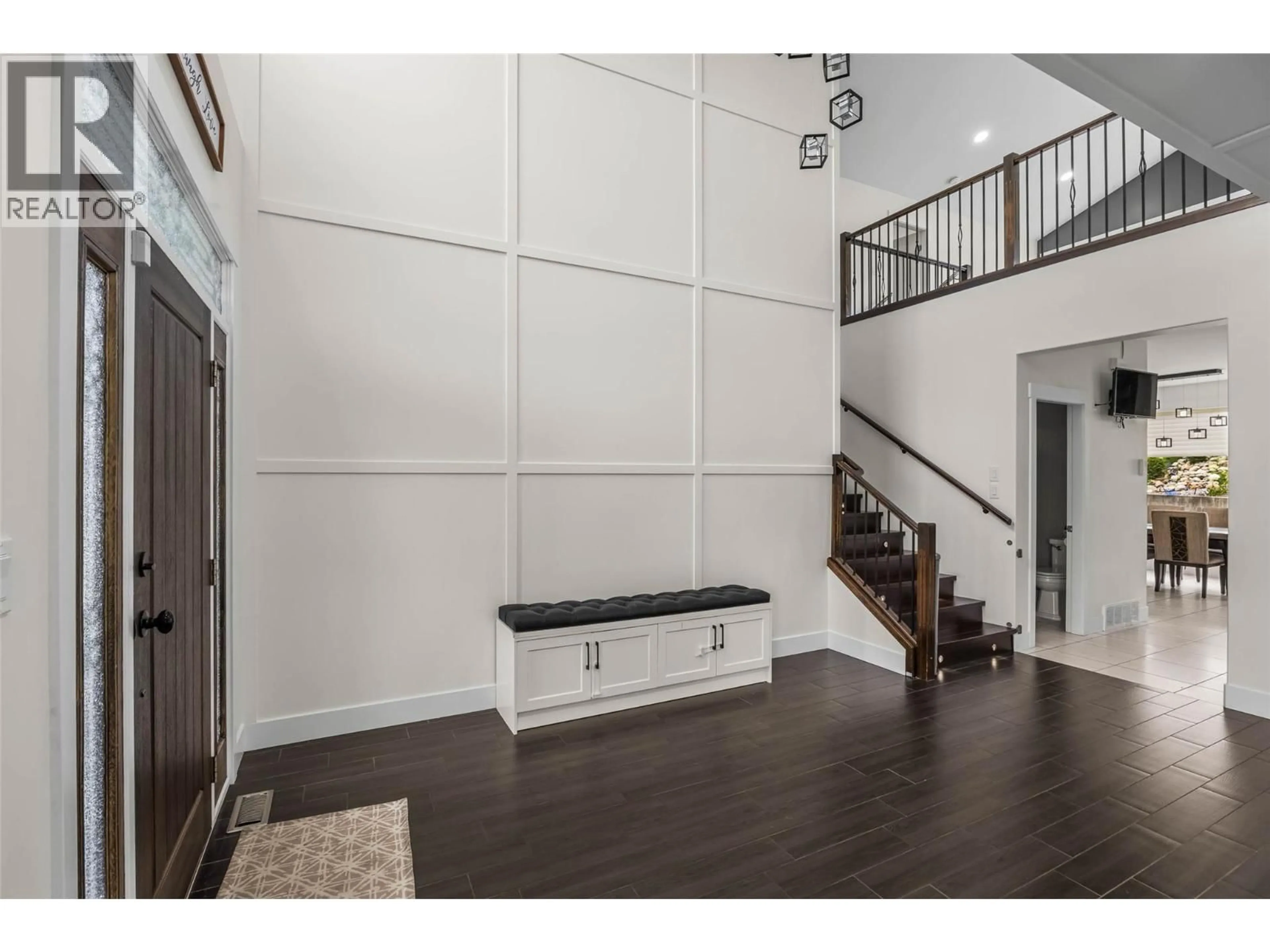 Indoor entryway for 825 FERNIE COURT, Kamloops British Columbia V2C0A7