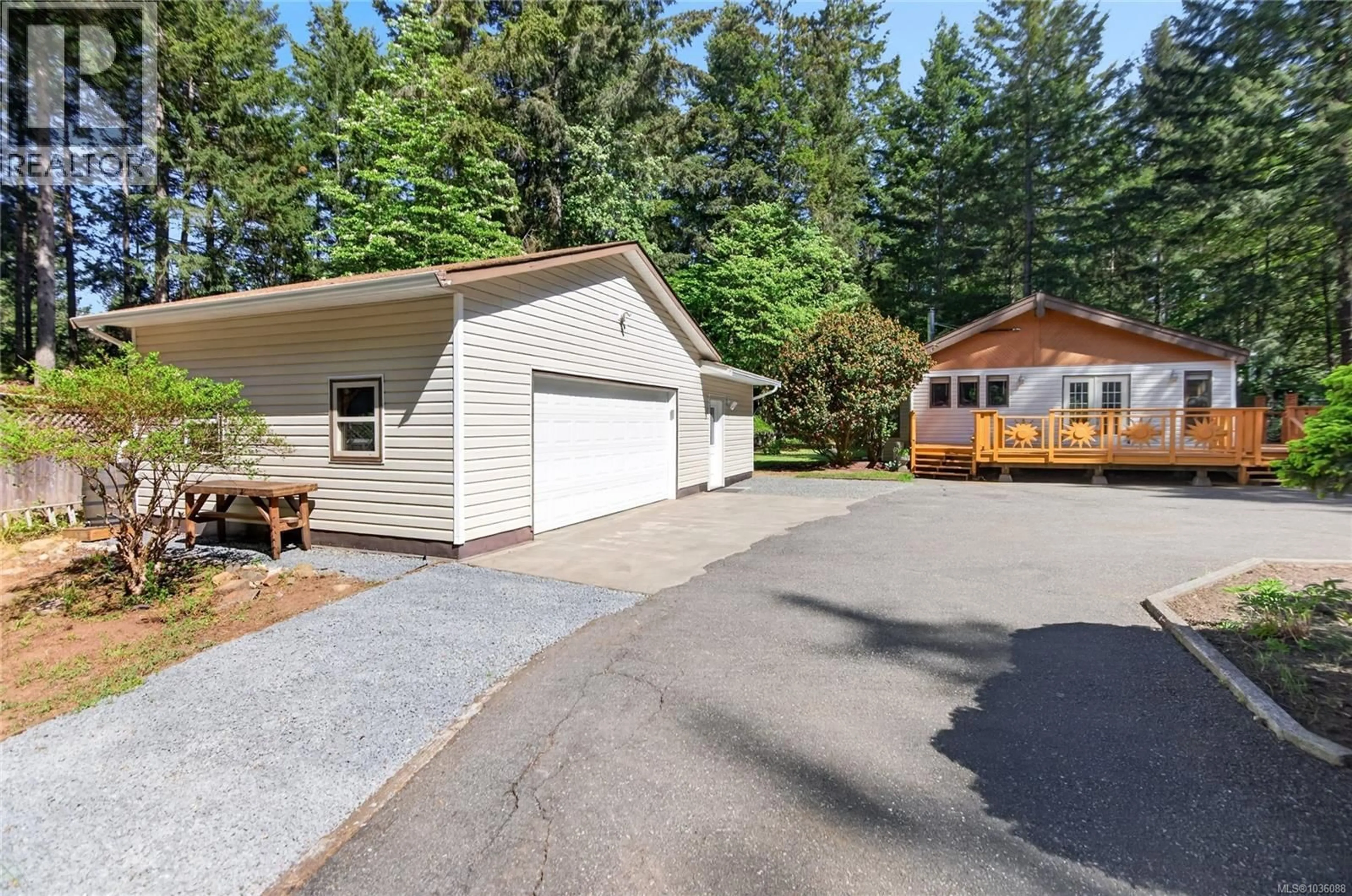 Indoor garage for 1764 ANDERTON ROAD, Comox British Columbia V9M4B1